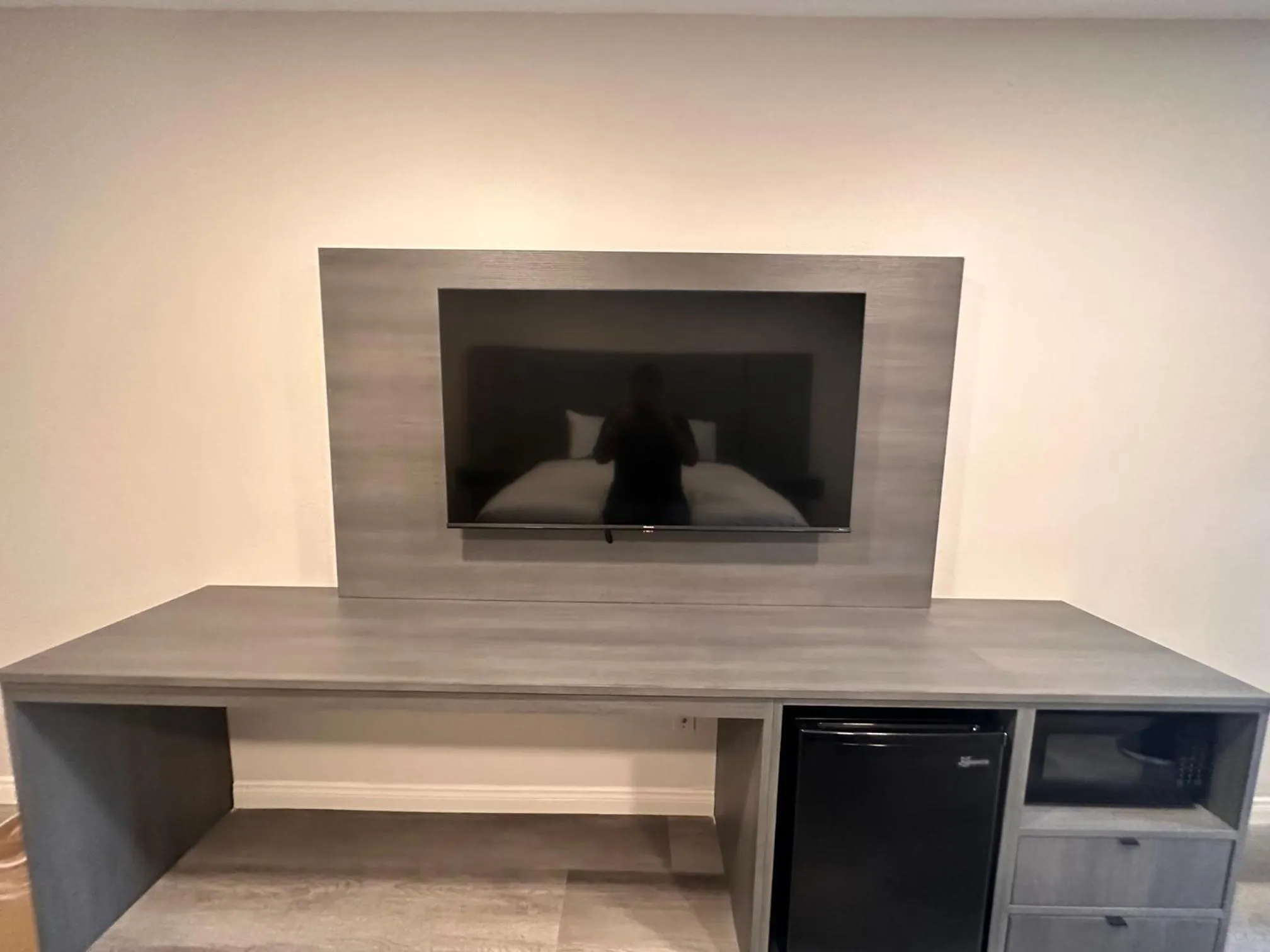 TV and multimedia in Five Star Inn