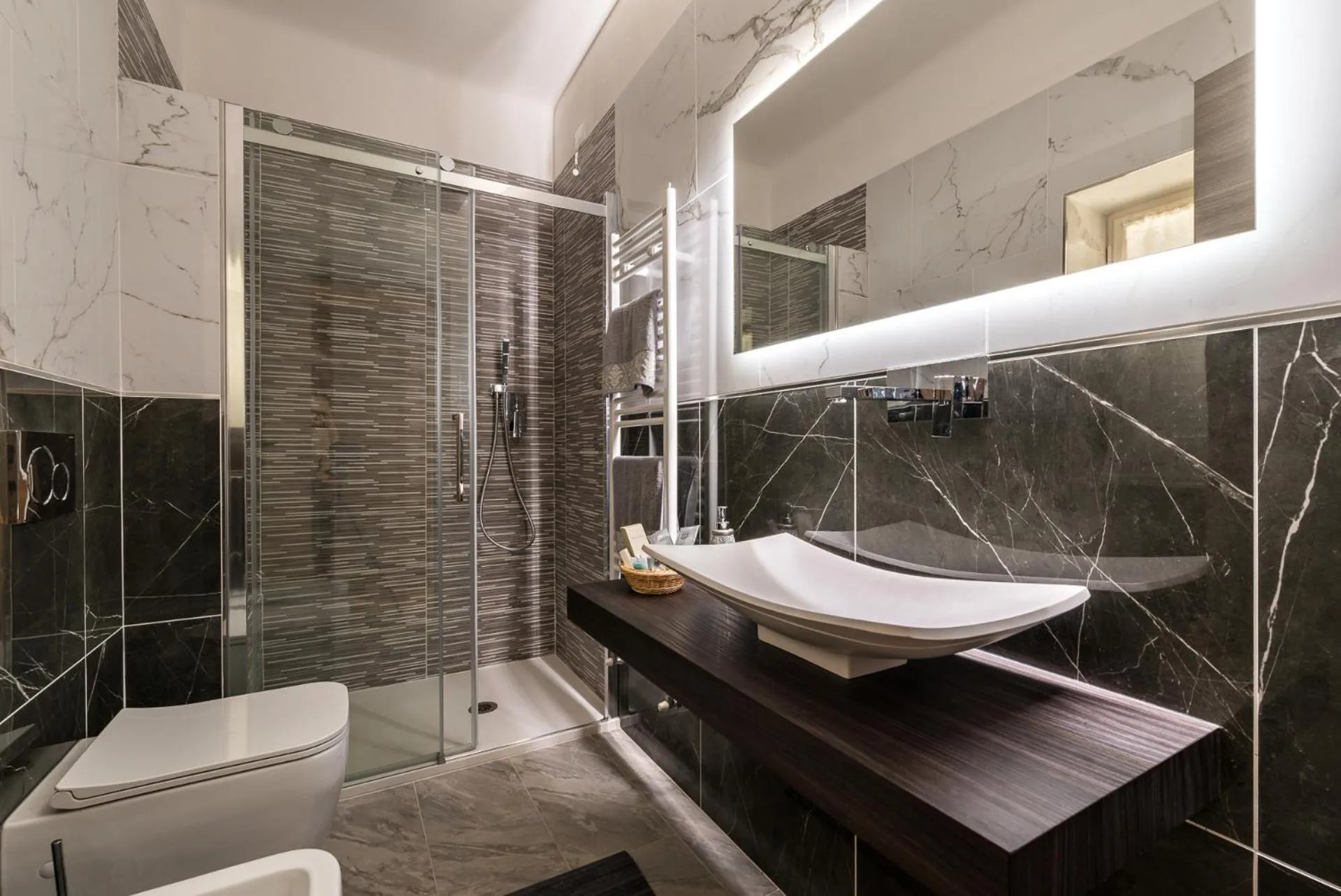 Shower in B&b The Dream