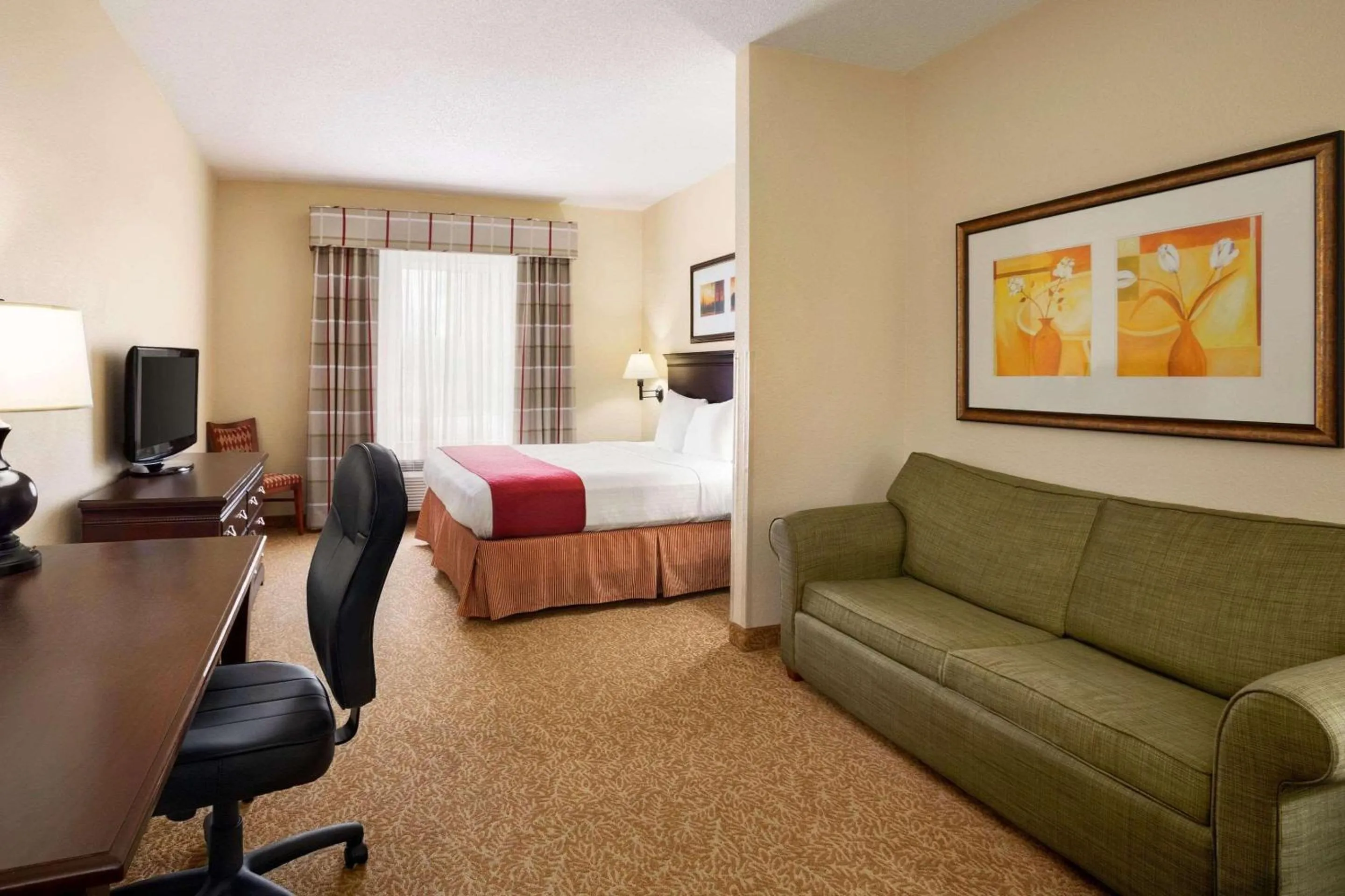 Bedroom, Bed in Country Inn & Suites by Radisson, Albany, GA