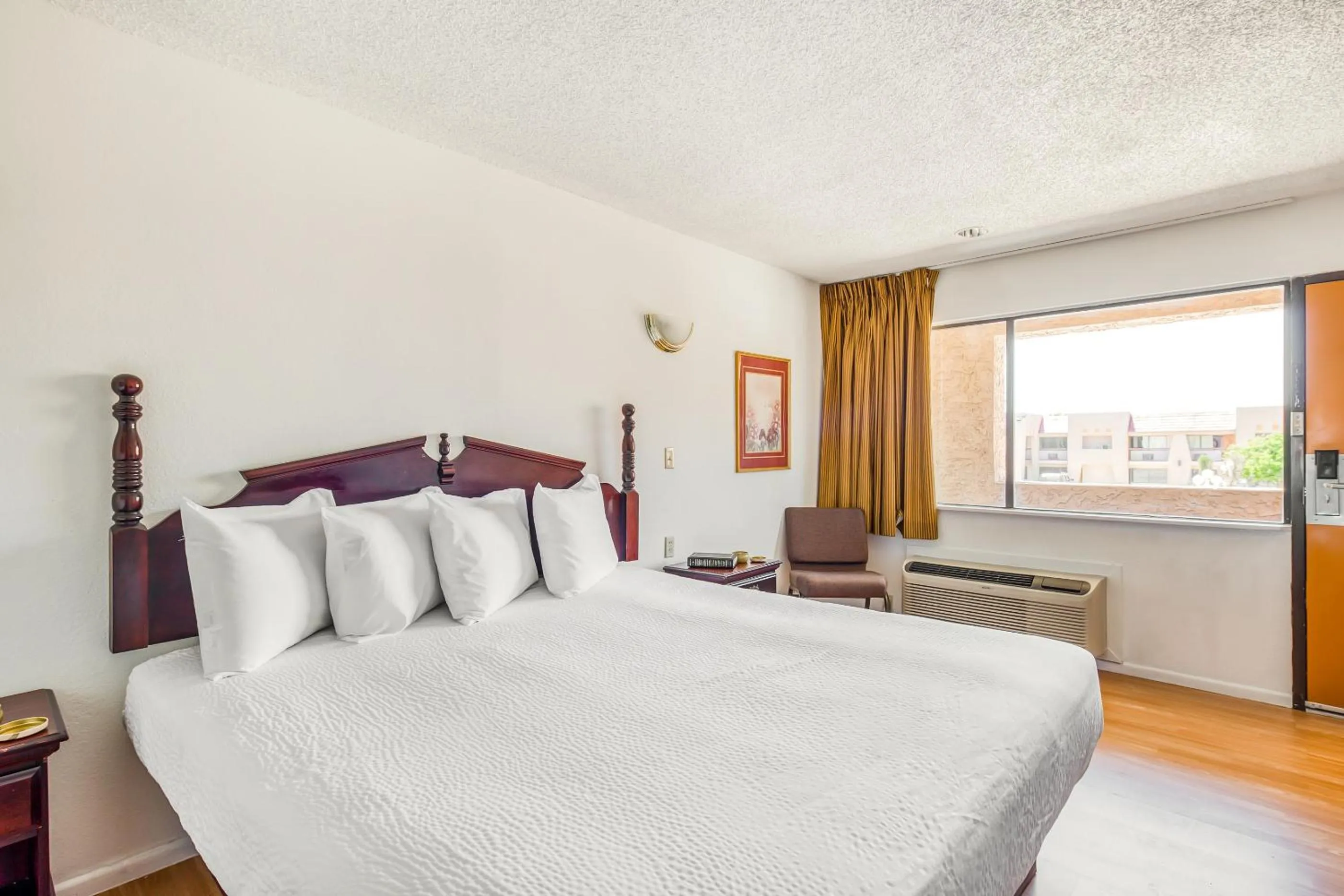 Bedroom, Bed in OYO Hotel Groesbeck