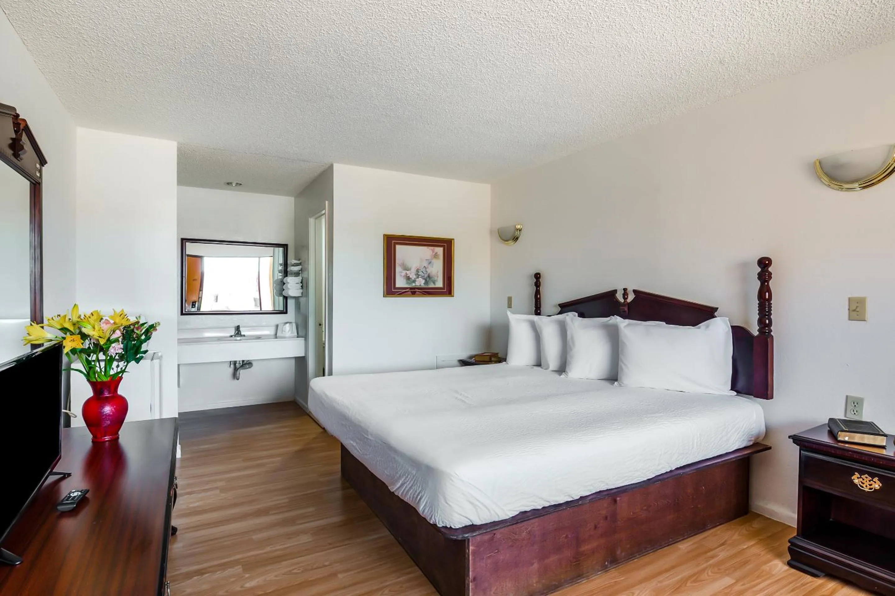 Bedroom, Bed in OYO Hotel Groesbeck