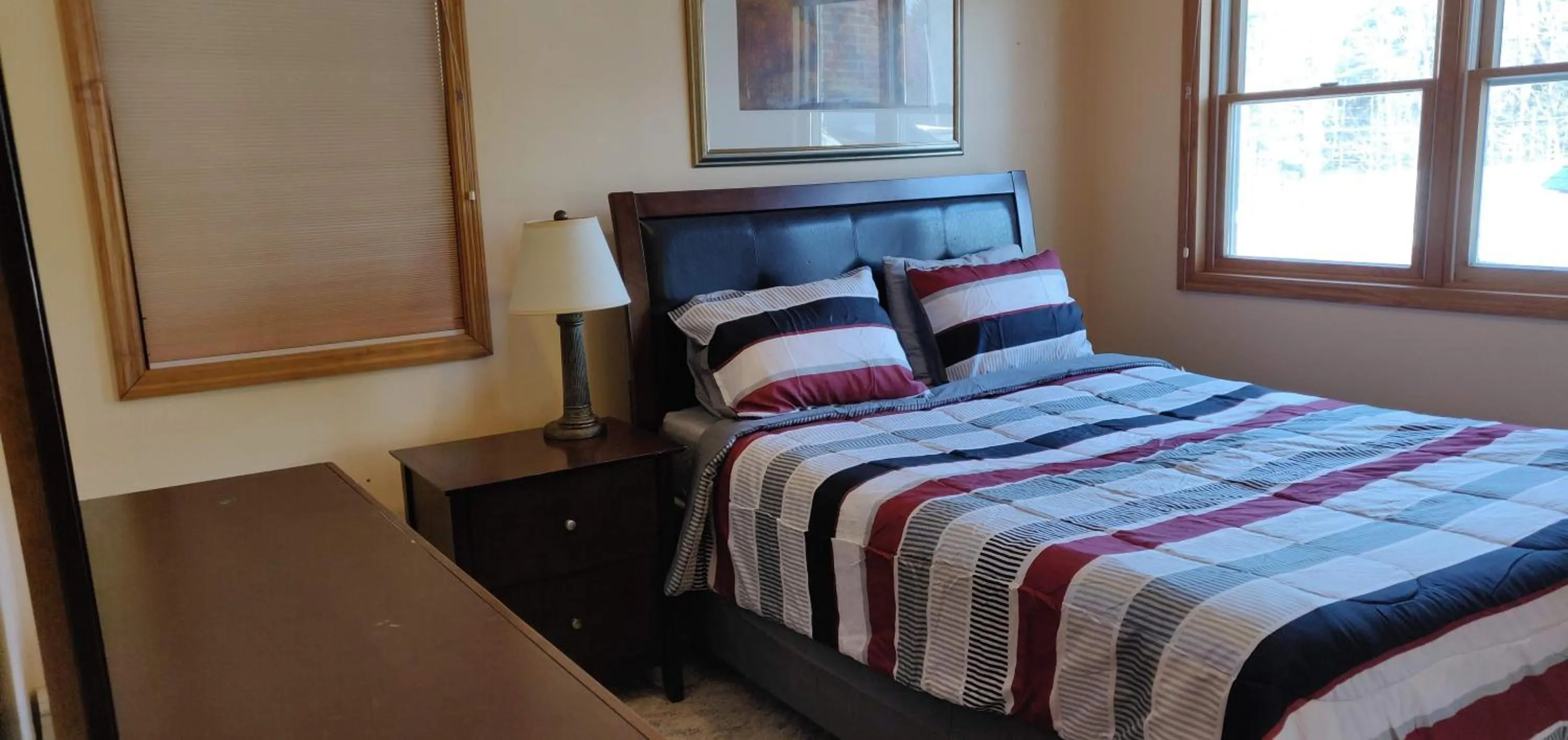 Photo of the whole room, Bed in Red Ranch Inn