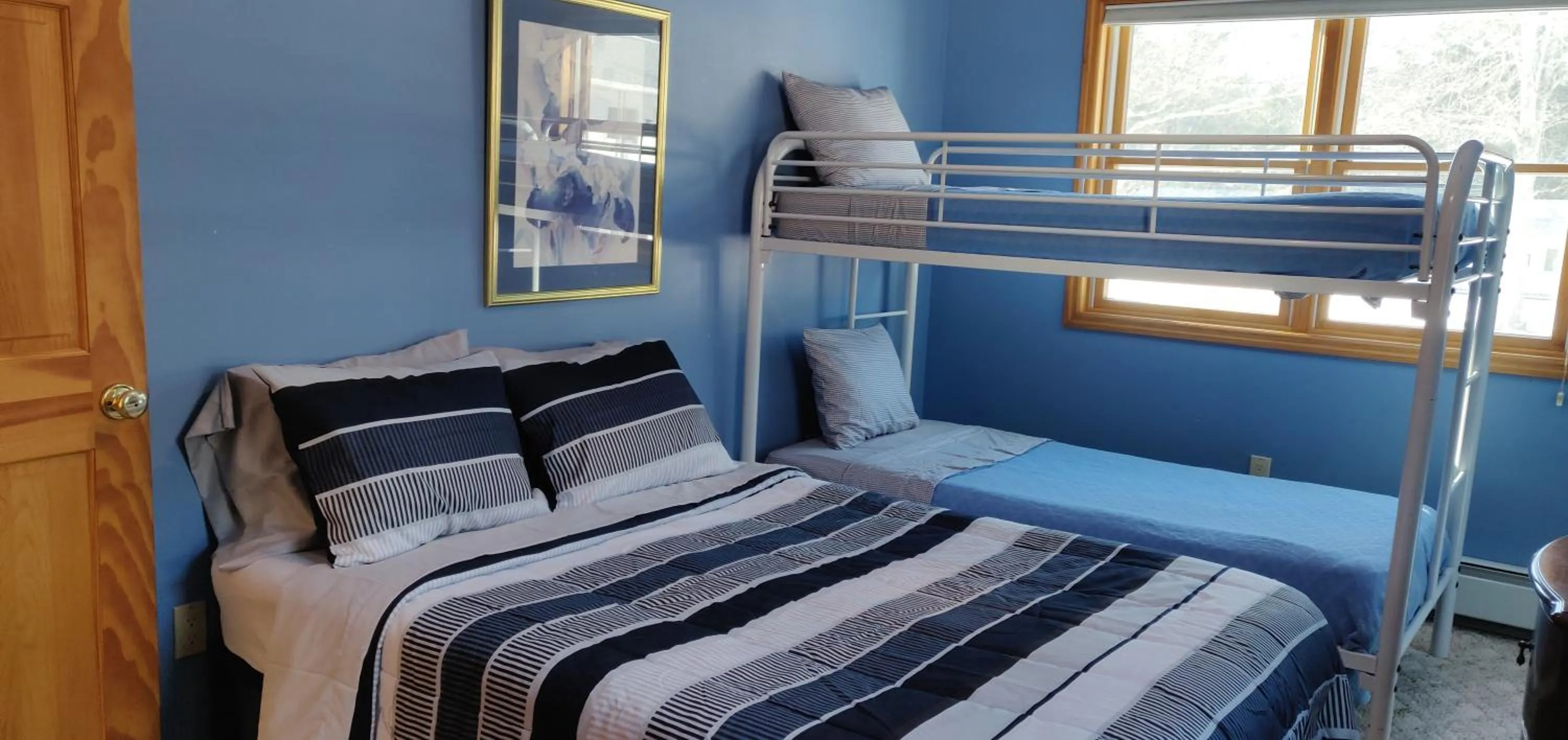 Bed in Red Ranch Inn