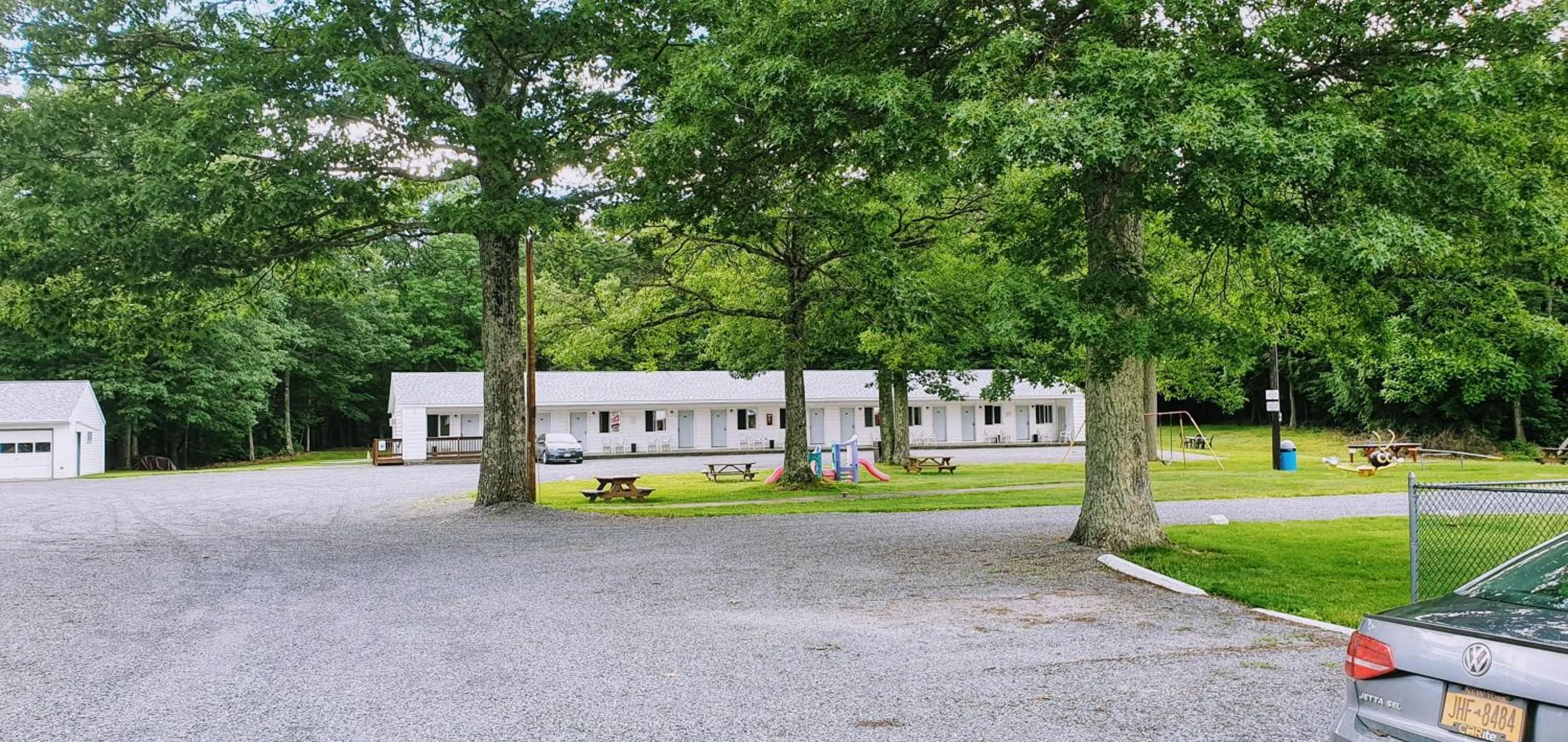 Property building in Red Ranch Inn