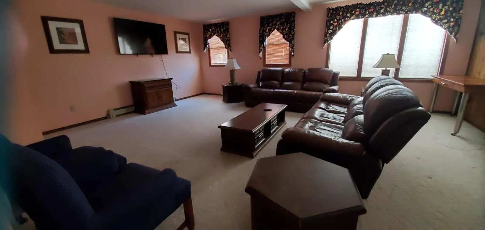 Living room in Red Ranch Inn