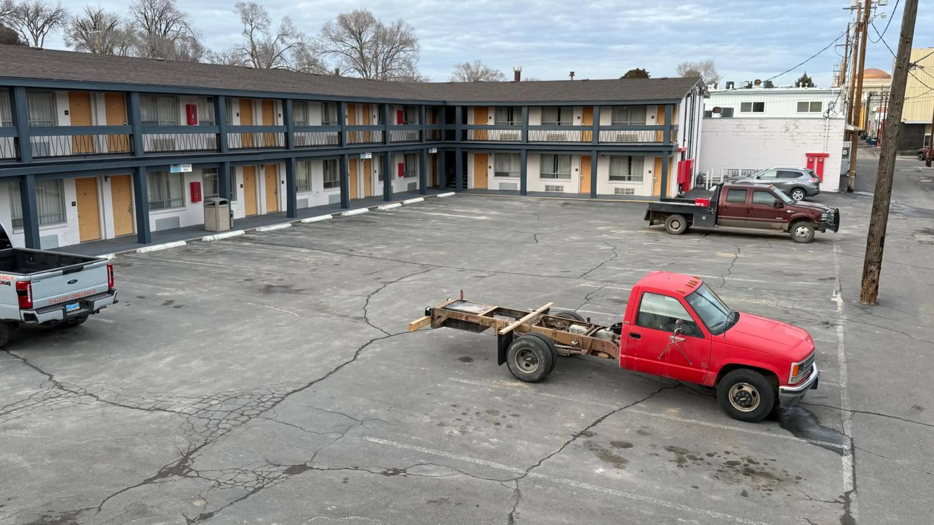 Parking in Thunderbird Motel