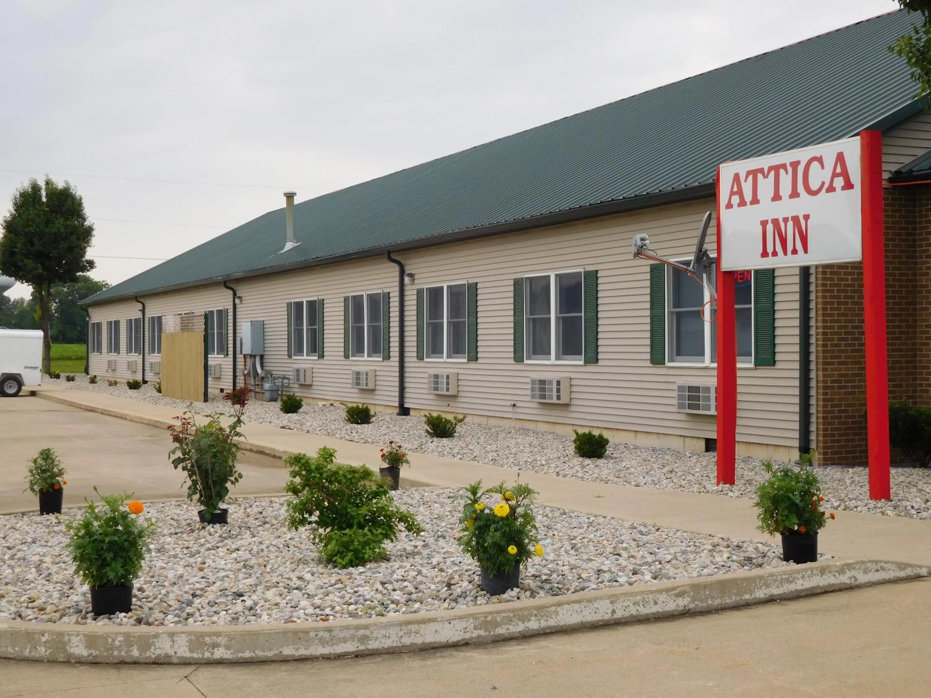 Property building in Attica Inn