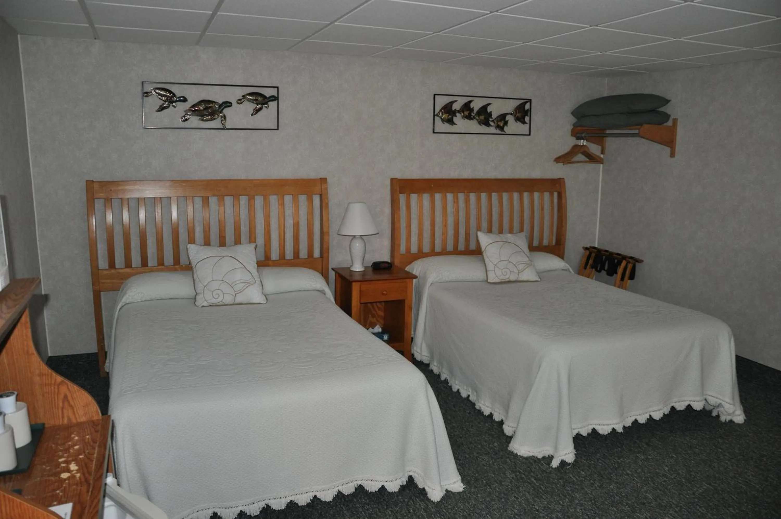 River view, Bed in Towne Lyne Motel