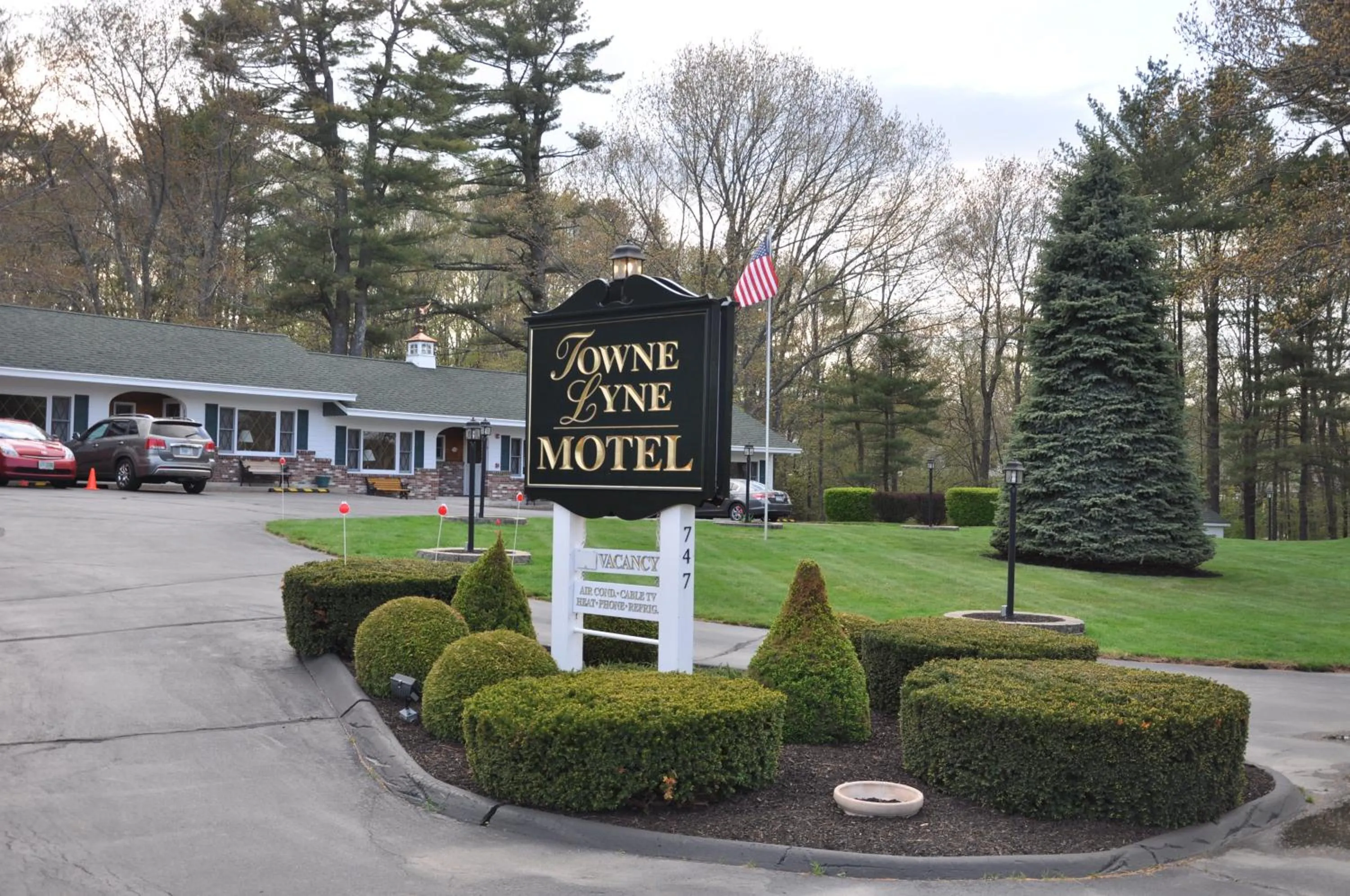 Property logo or sign in Towne Lyne Motel