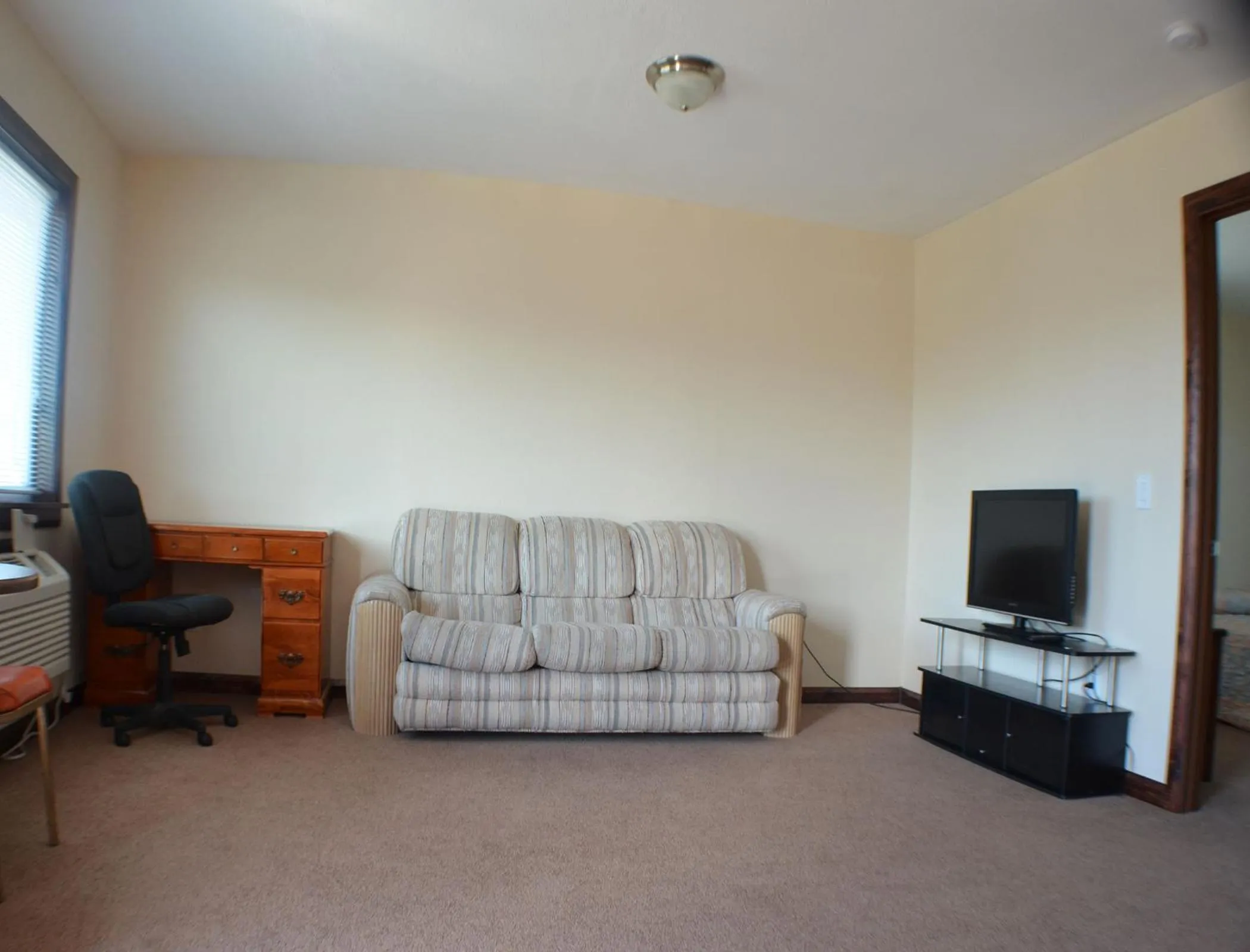 TV and multimedia in Wells ChinaTown