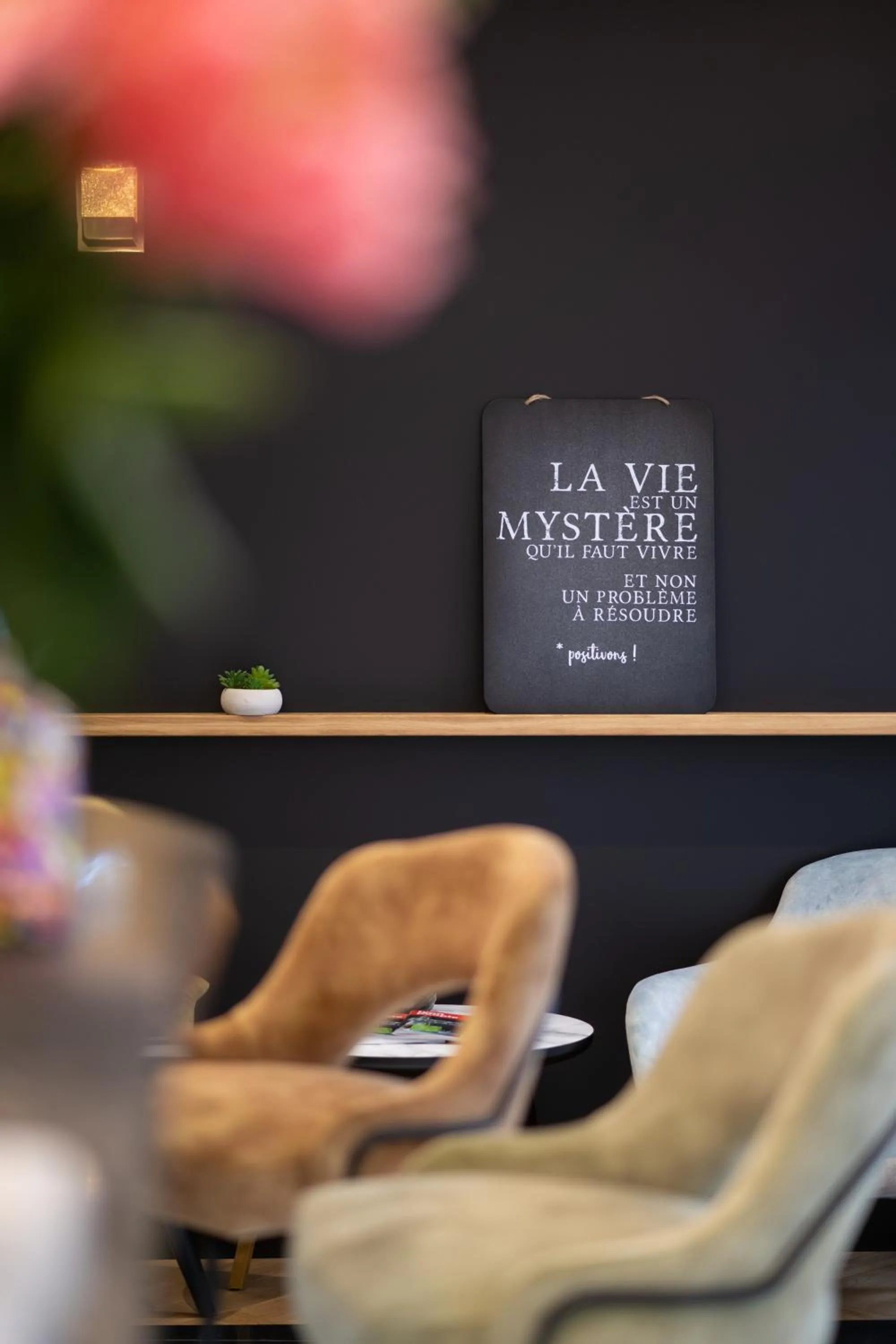 Lounge or bar in Hôtel Le Roosevelt Lyon