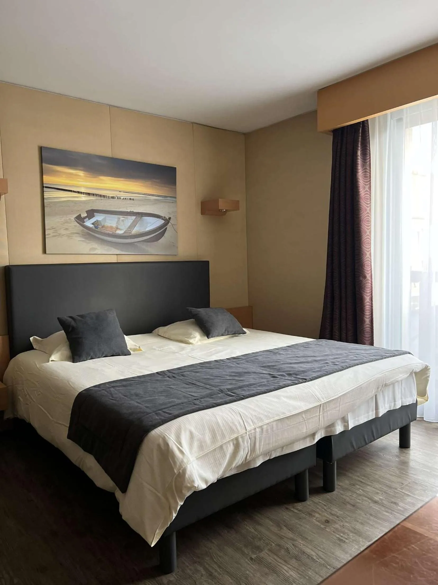 Bed in Amirauté Hôtel Golf Deauville