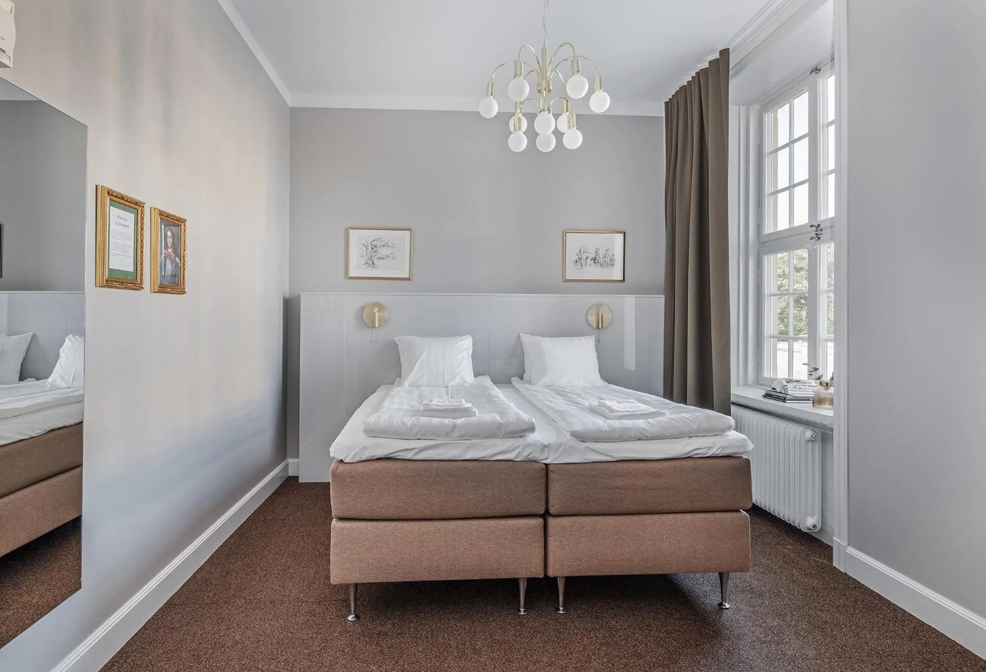 Bed in Livgrenadjärmässen Hotell-Fest-Konferens