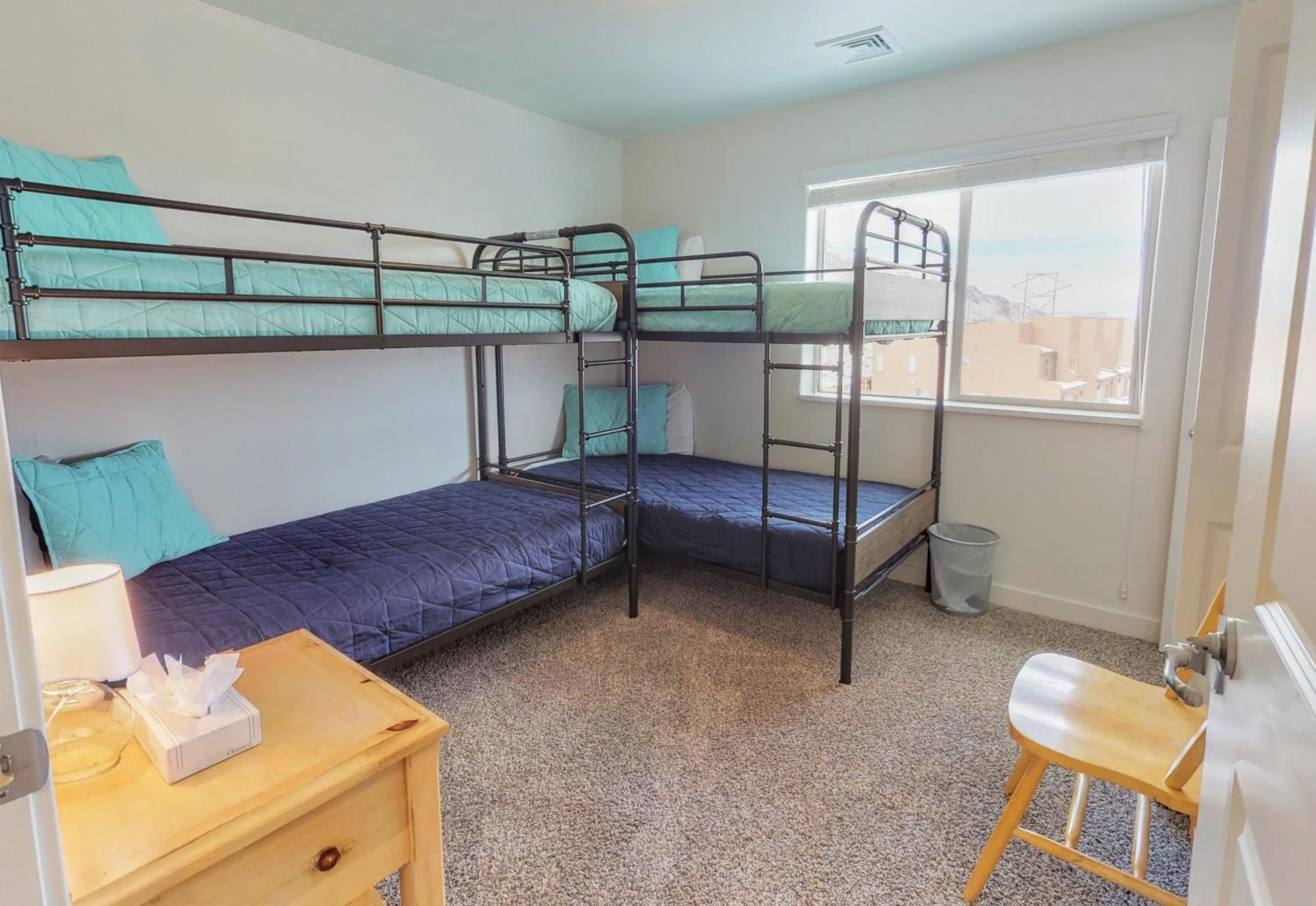 Bed in Red Cliff Condos #6i