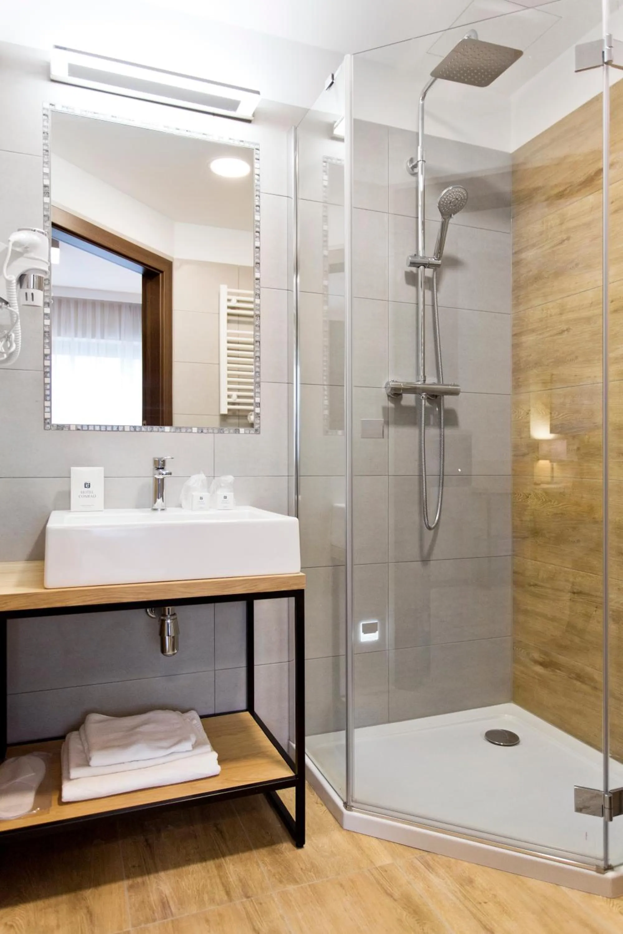 Shower in Hotel CONRAD Comfort