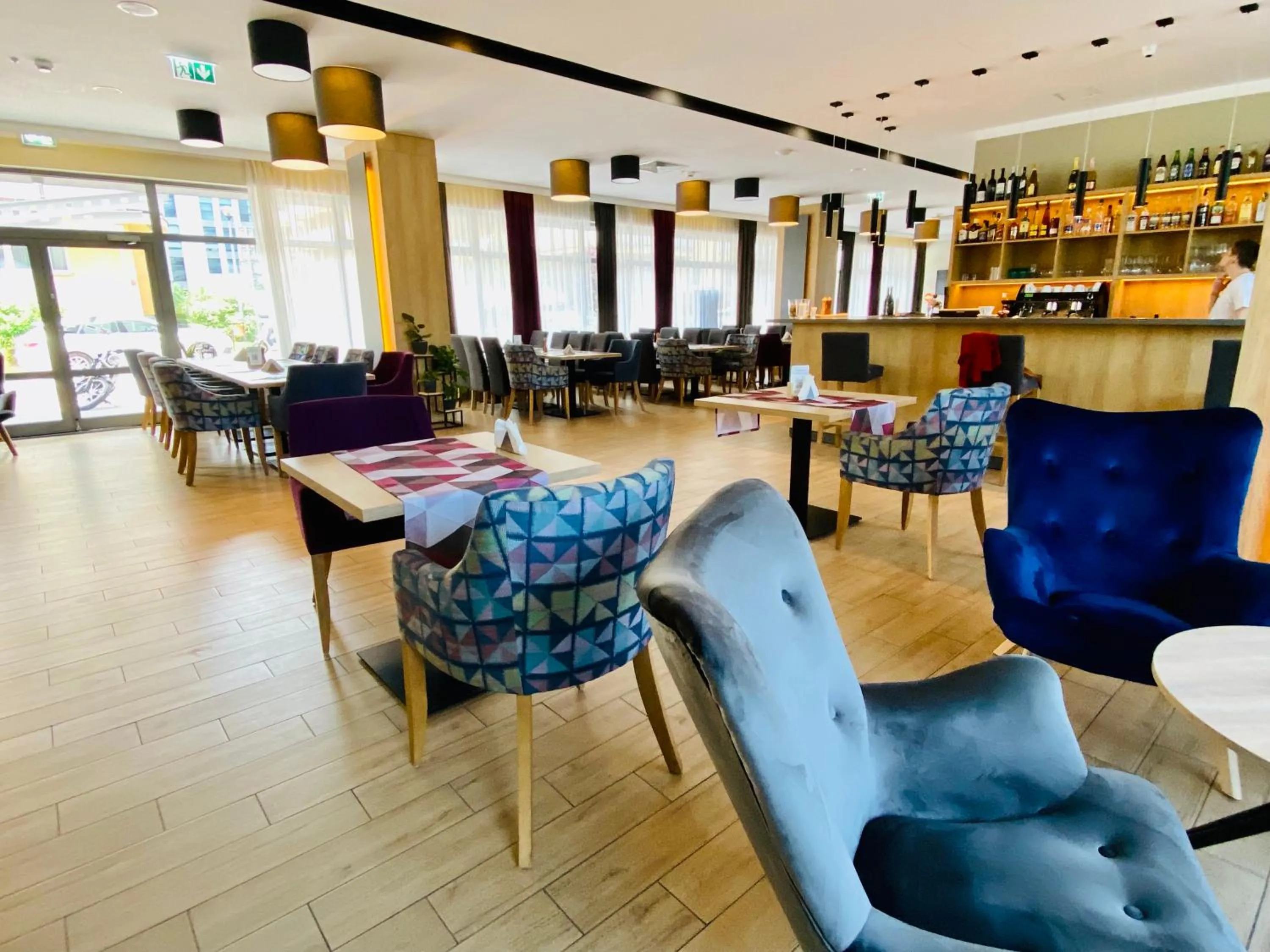 Restaurant/places to eat in Hotel CONRAD Comfort