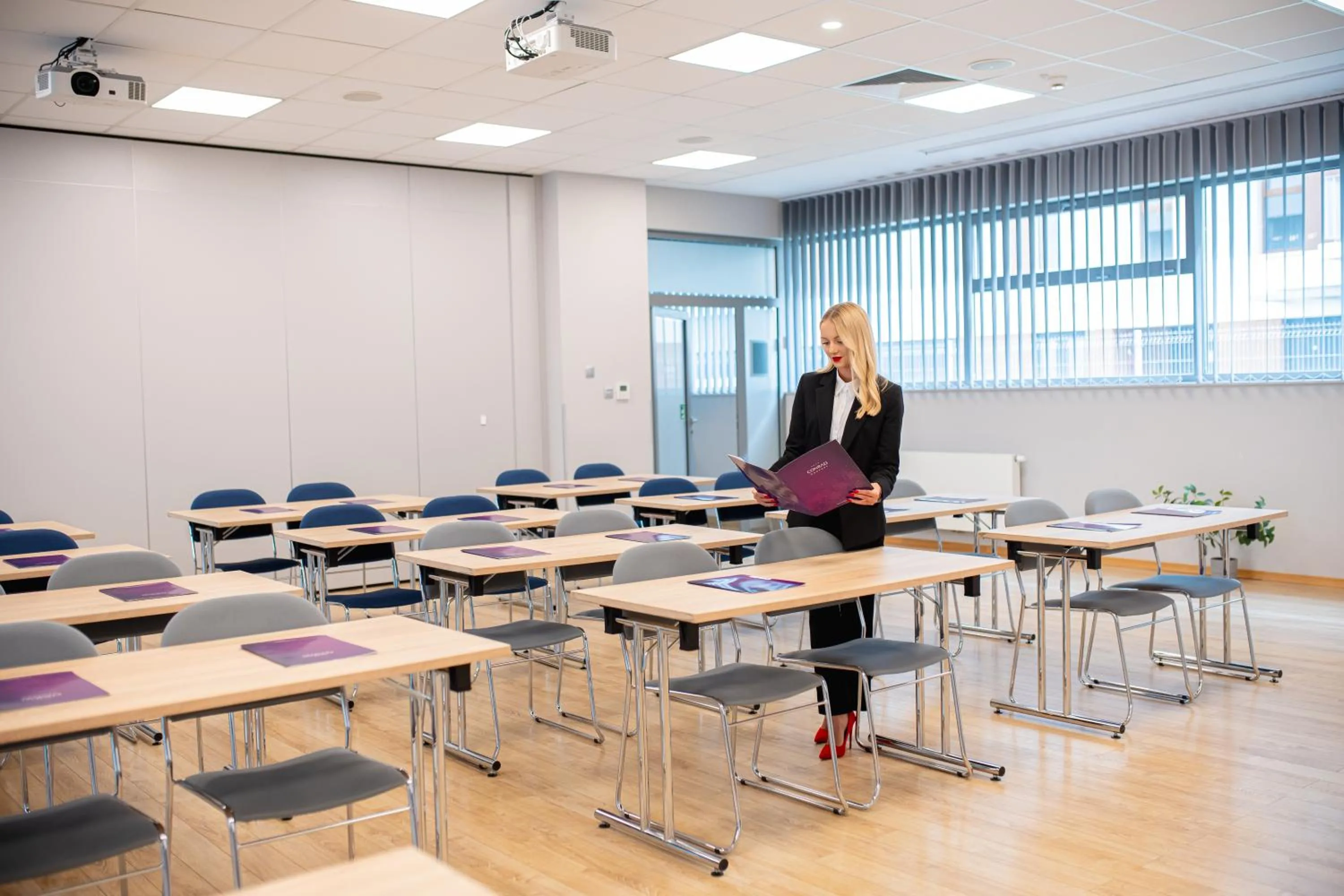 People in Hotel CONRAD Comfort