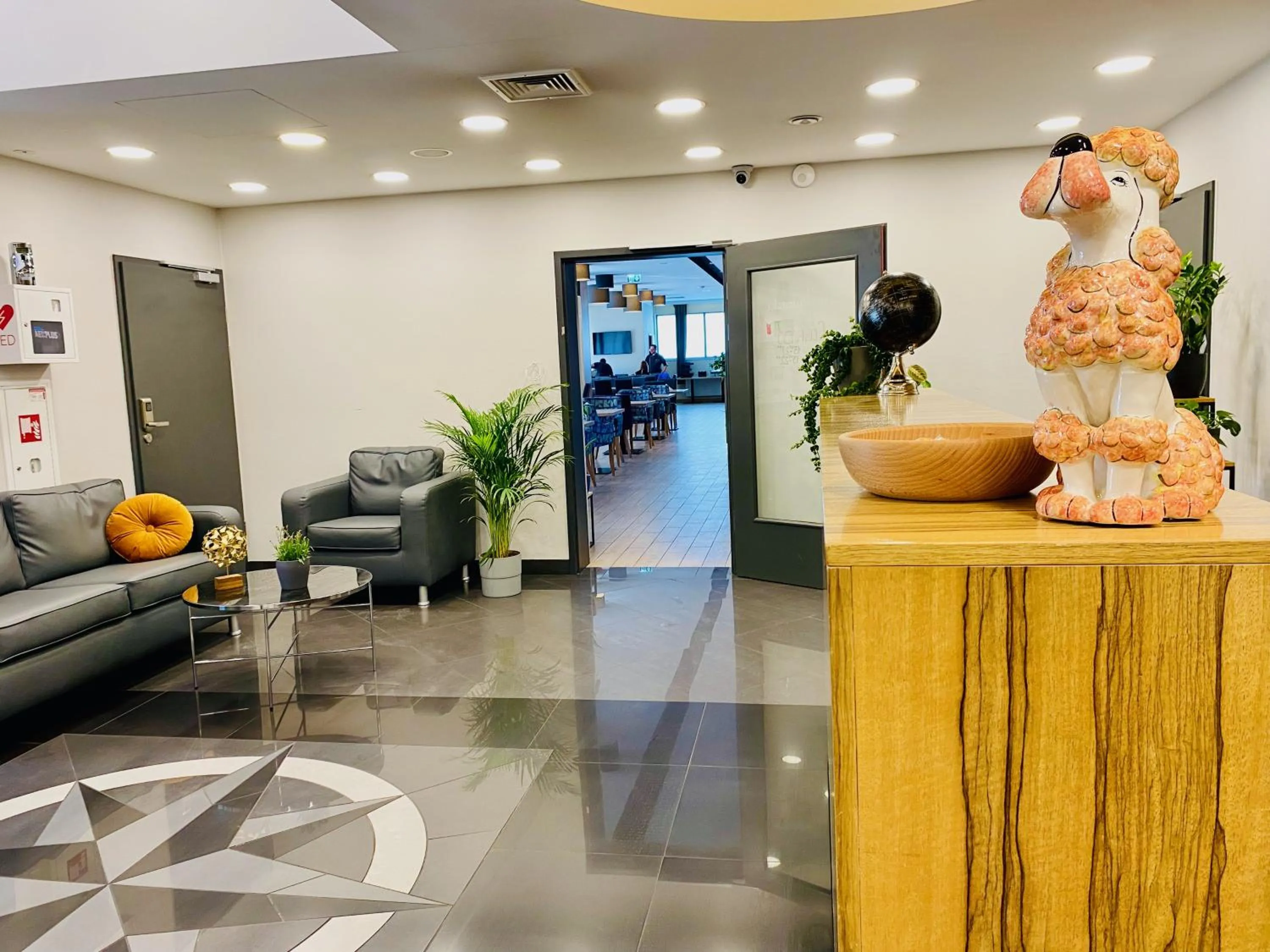 Restaurant/places to eat in Hotel CONRAD Comfort