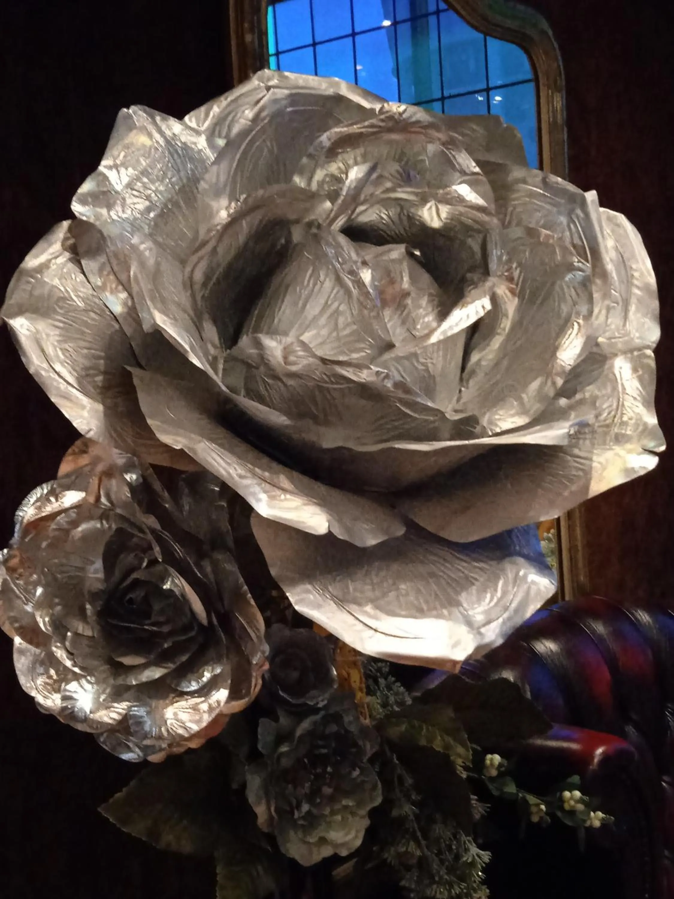 Decorative detail in Metropol Hotel