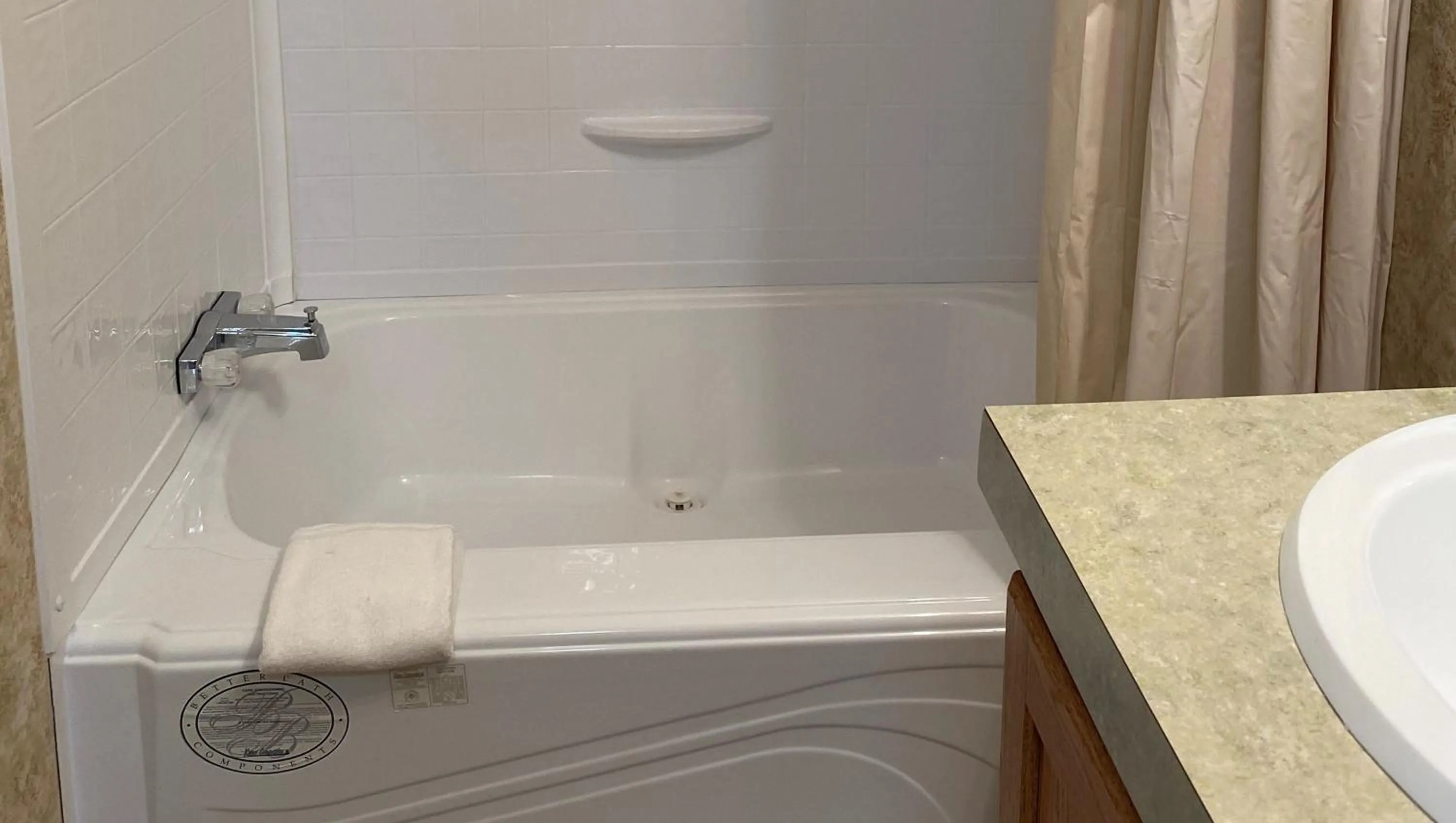 Bathroom in Ticaboo Lodge