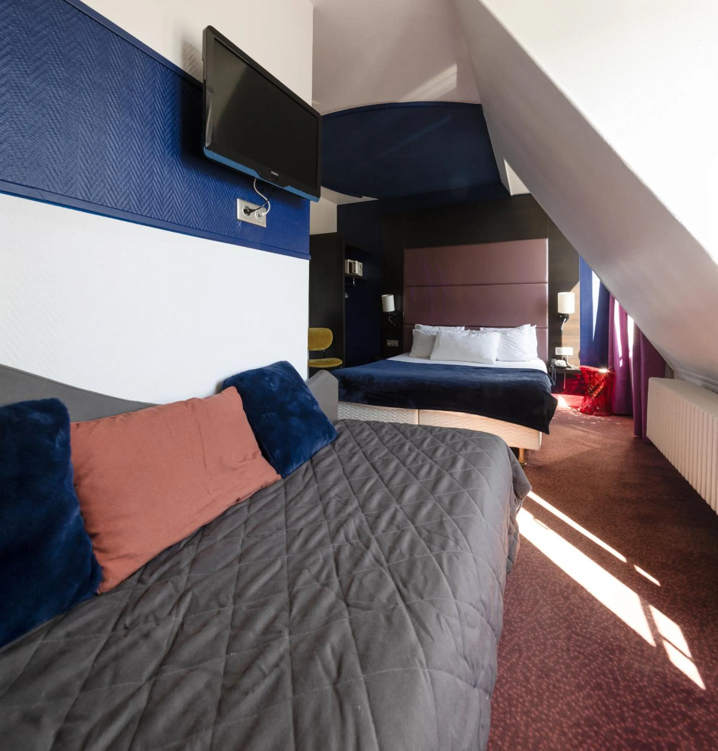 Photo of the whole room, Bed in Accueil Hôtel Paris Pigalle Montmartre