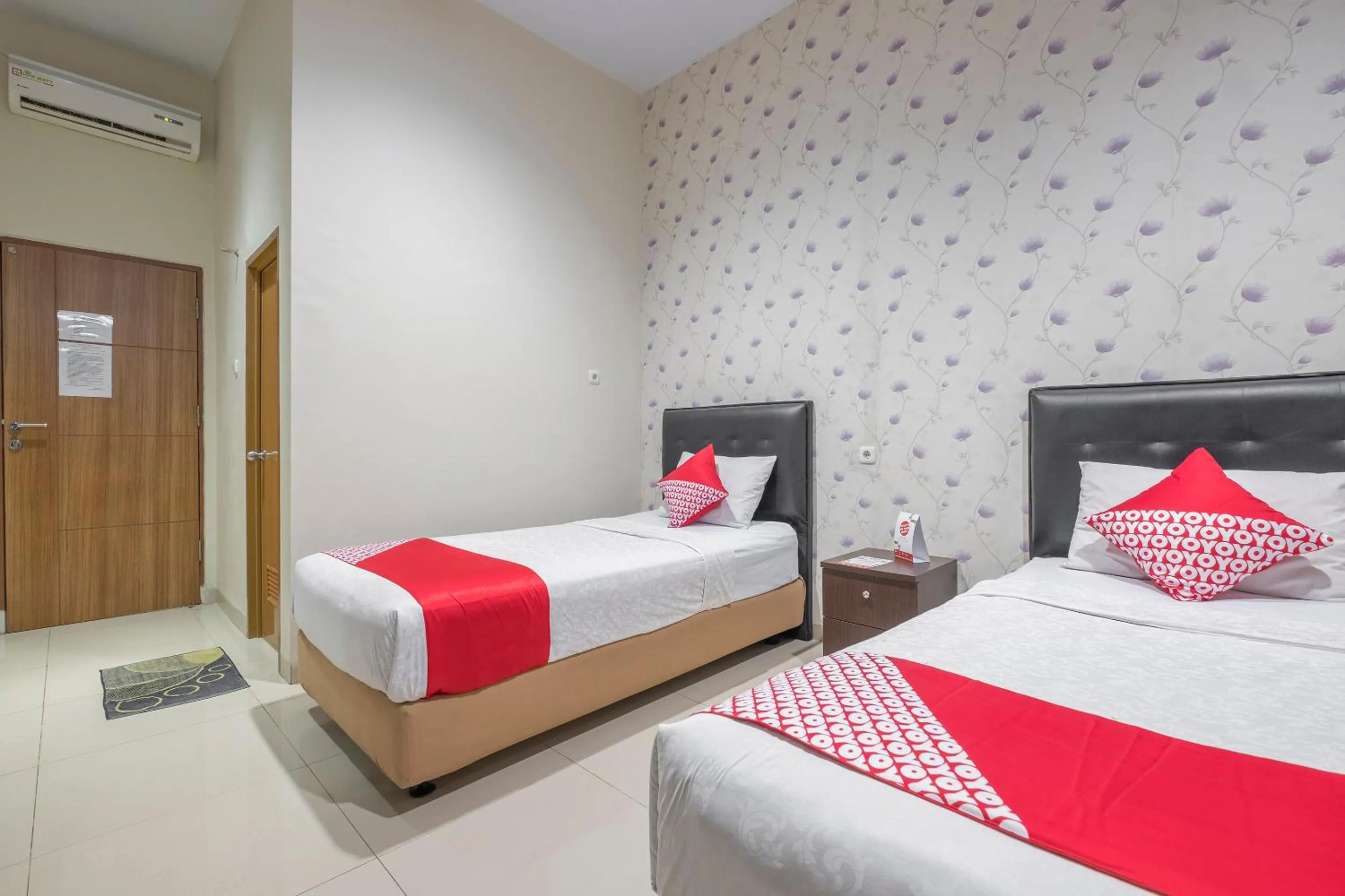 Bedroom, Bed in Hotel O Makassar near Pantai Losari formerly Hotel Astra Novilia