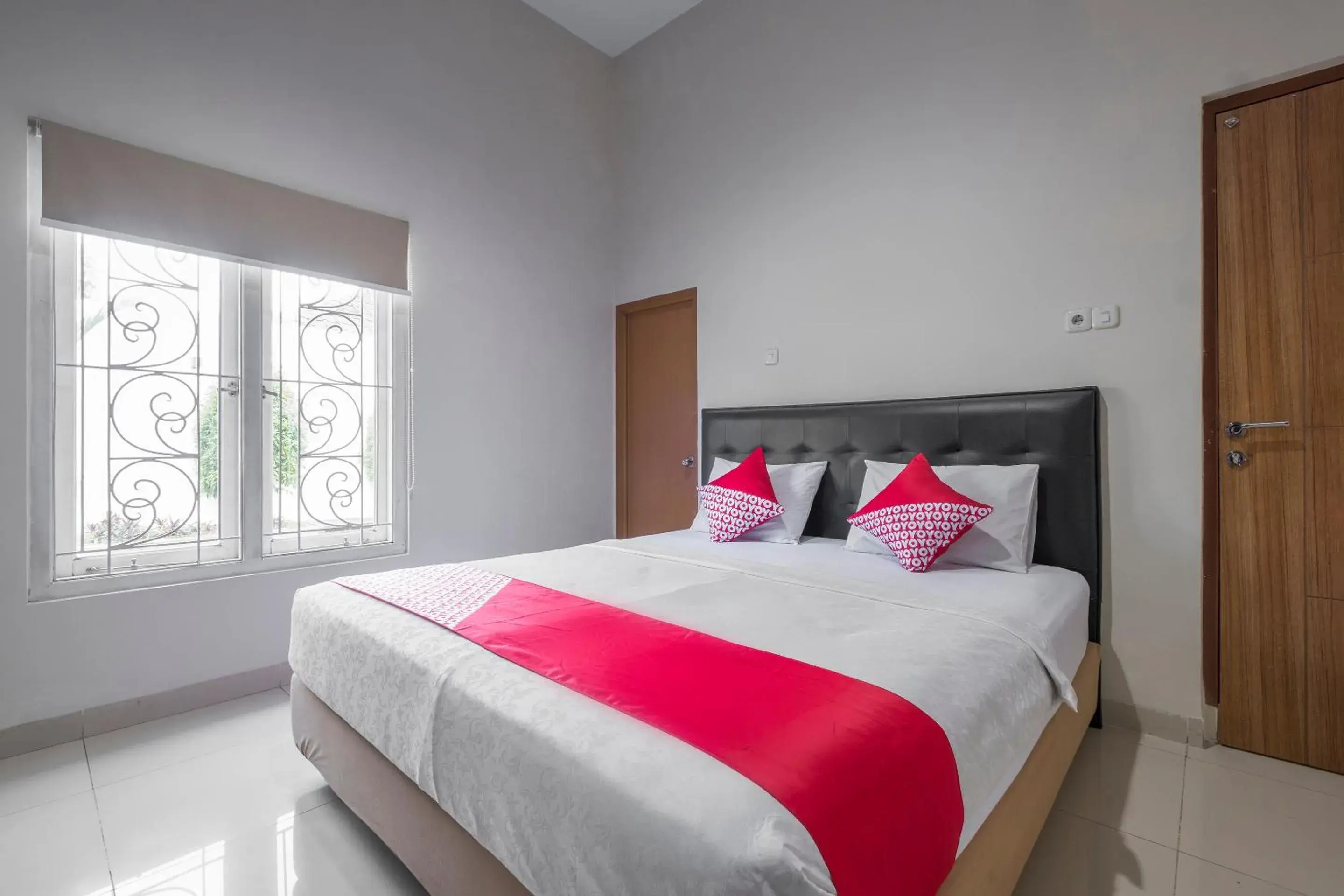 Hotel O Makassar near Pantai Losari formerly Hotel Astra Novilia Hotel O Makassar near Pantai Losari formerly Hotel Astra Novilia