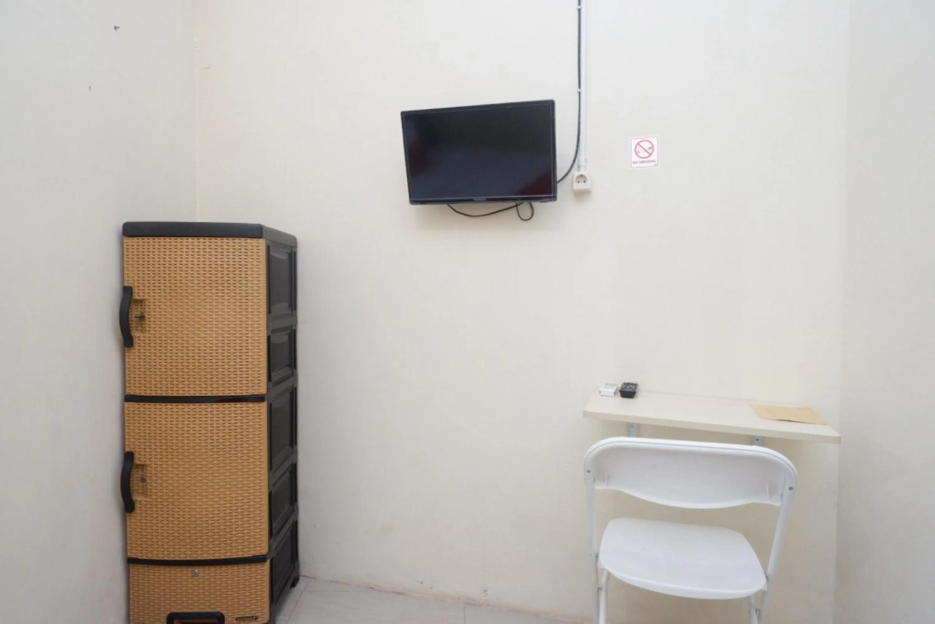 ReDdoorz At Mahameru Residence Yogyakarta