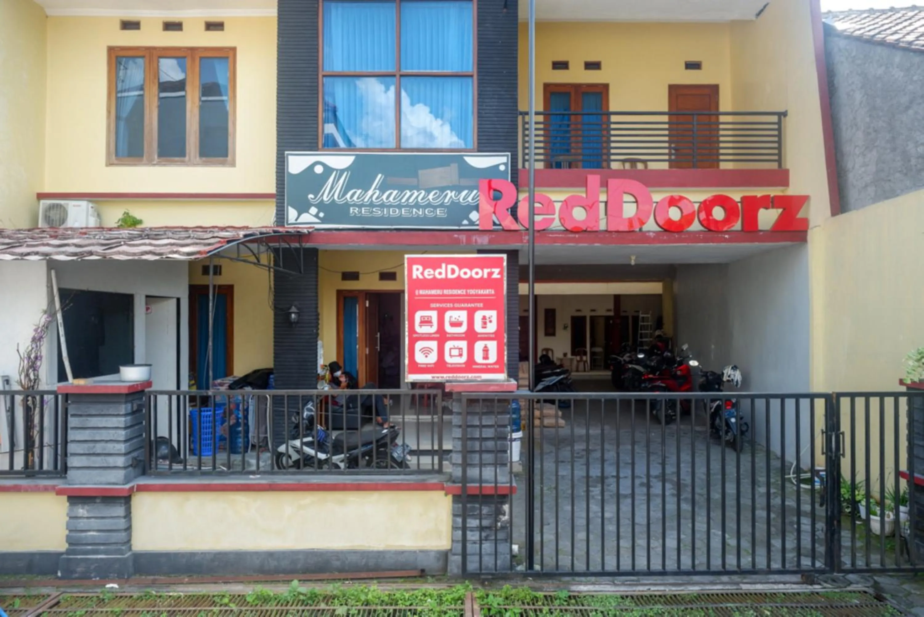 ReDdoorz At Mahameru Residence Yogyakarta
