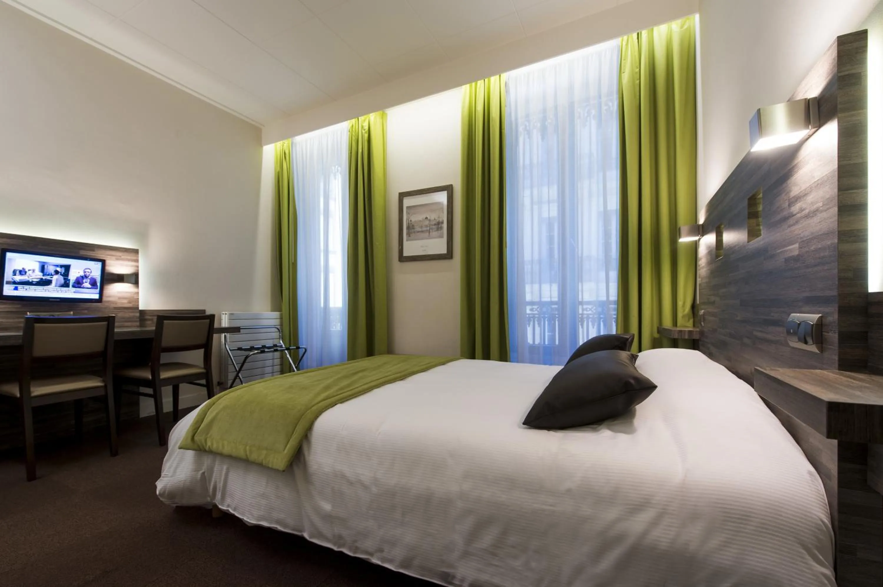 TV and multimedia, Bed in La Résidence