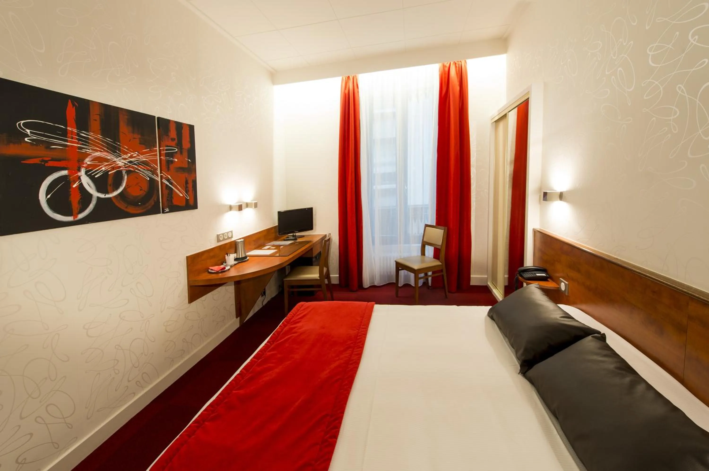 TV and multimedia, Bed in La Résidence