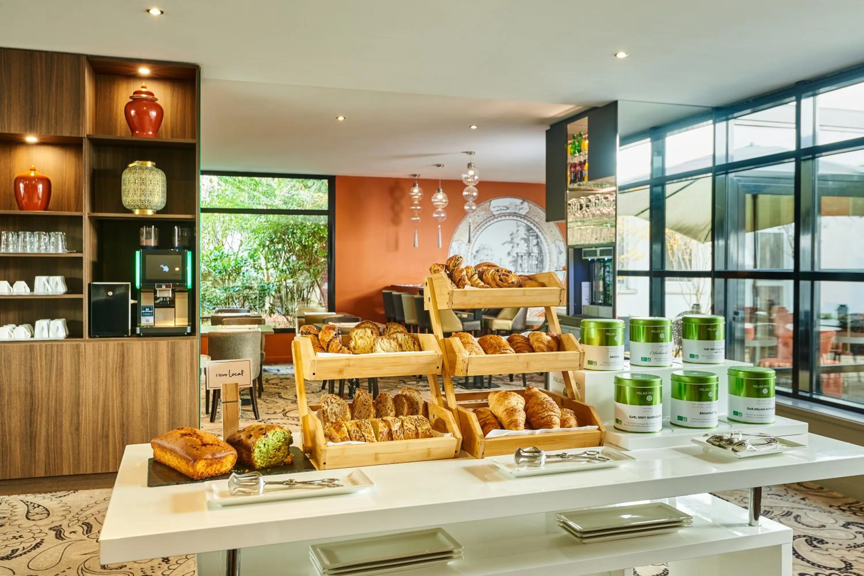 Breakfast in Mercure Tour Eiffel Grenelle