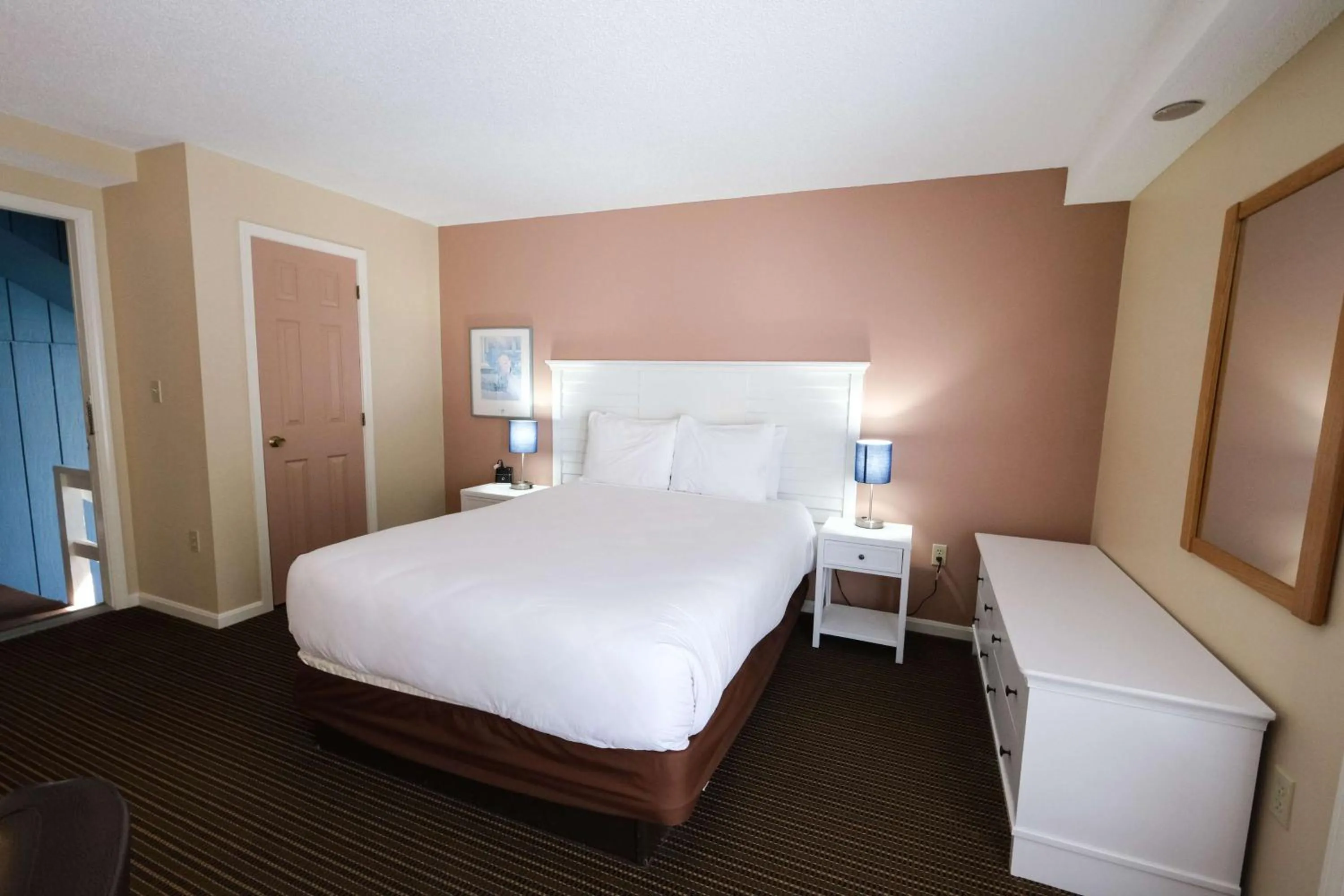 Bedroom, Bed in Seacastles Resort