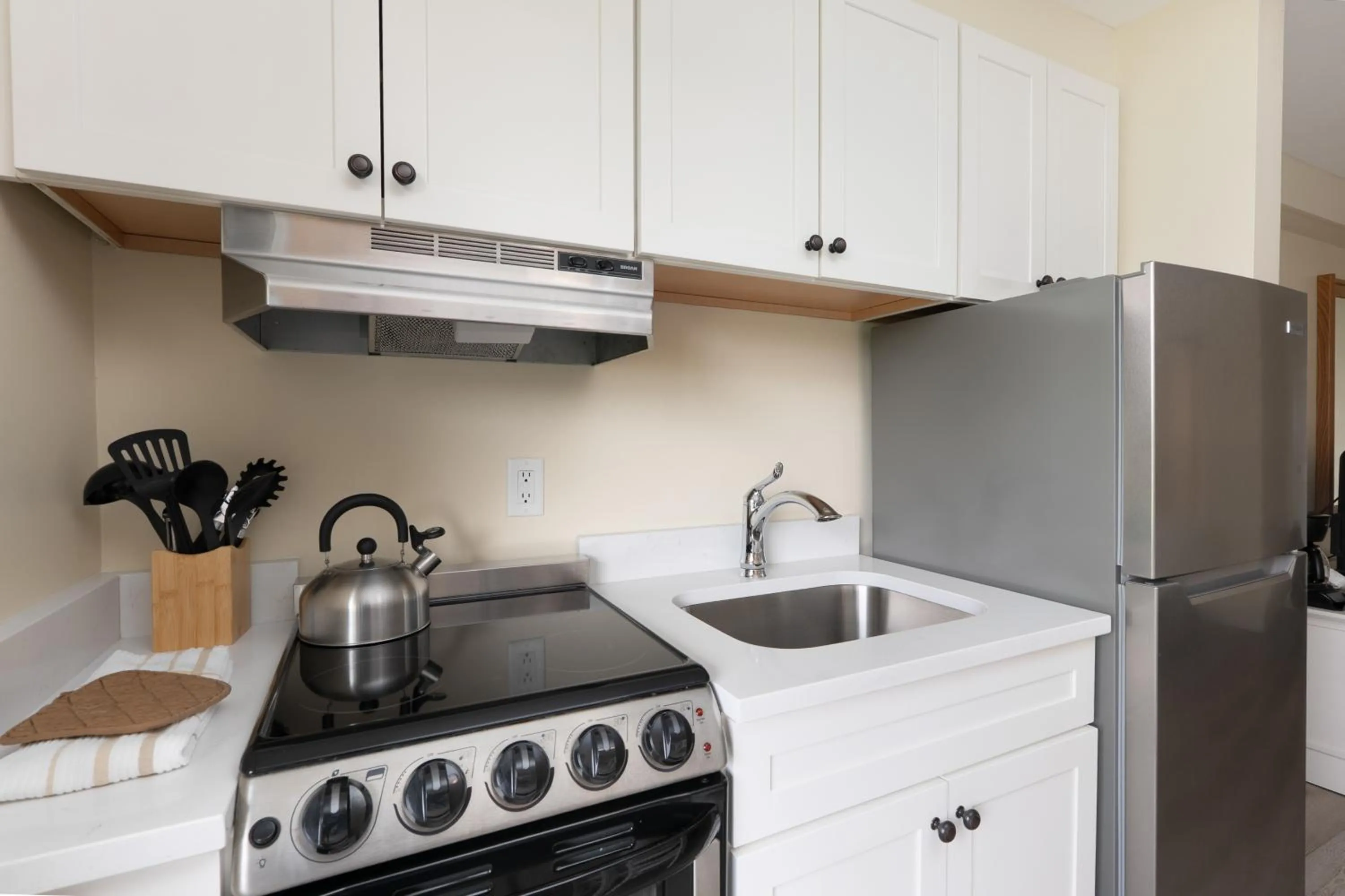 kitchen in Seacastles Resort