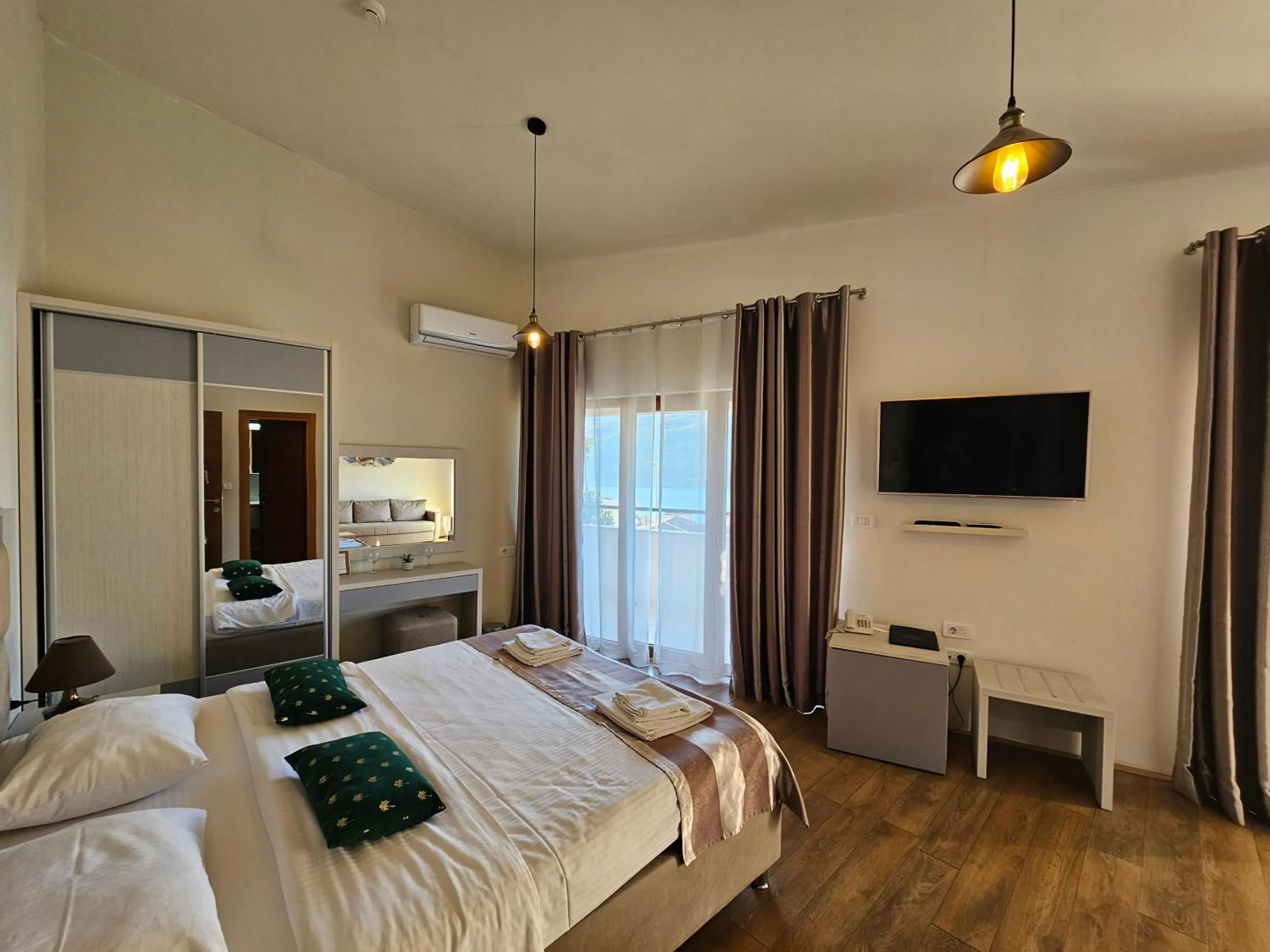 Bed in Hotel Olimpija plus