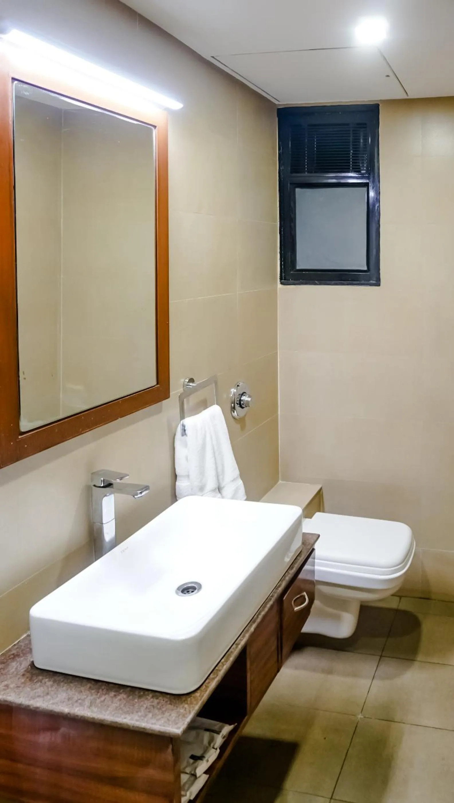 Bathroom in The Altruist Hotel Navi Mumbai-1