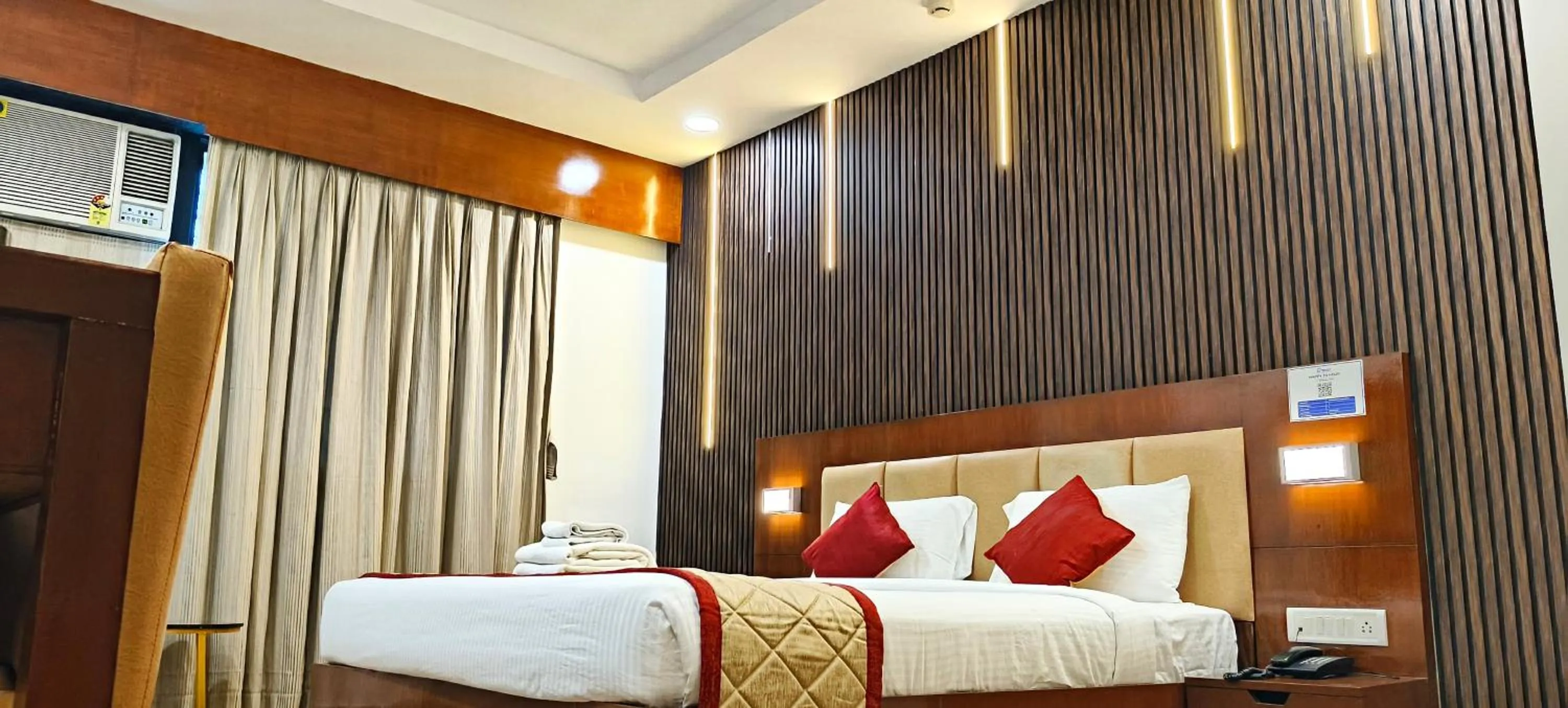 Bed in The Altruist Hotel Navi Mumbai-1