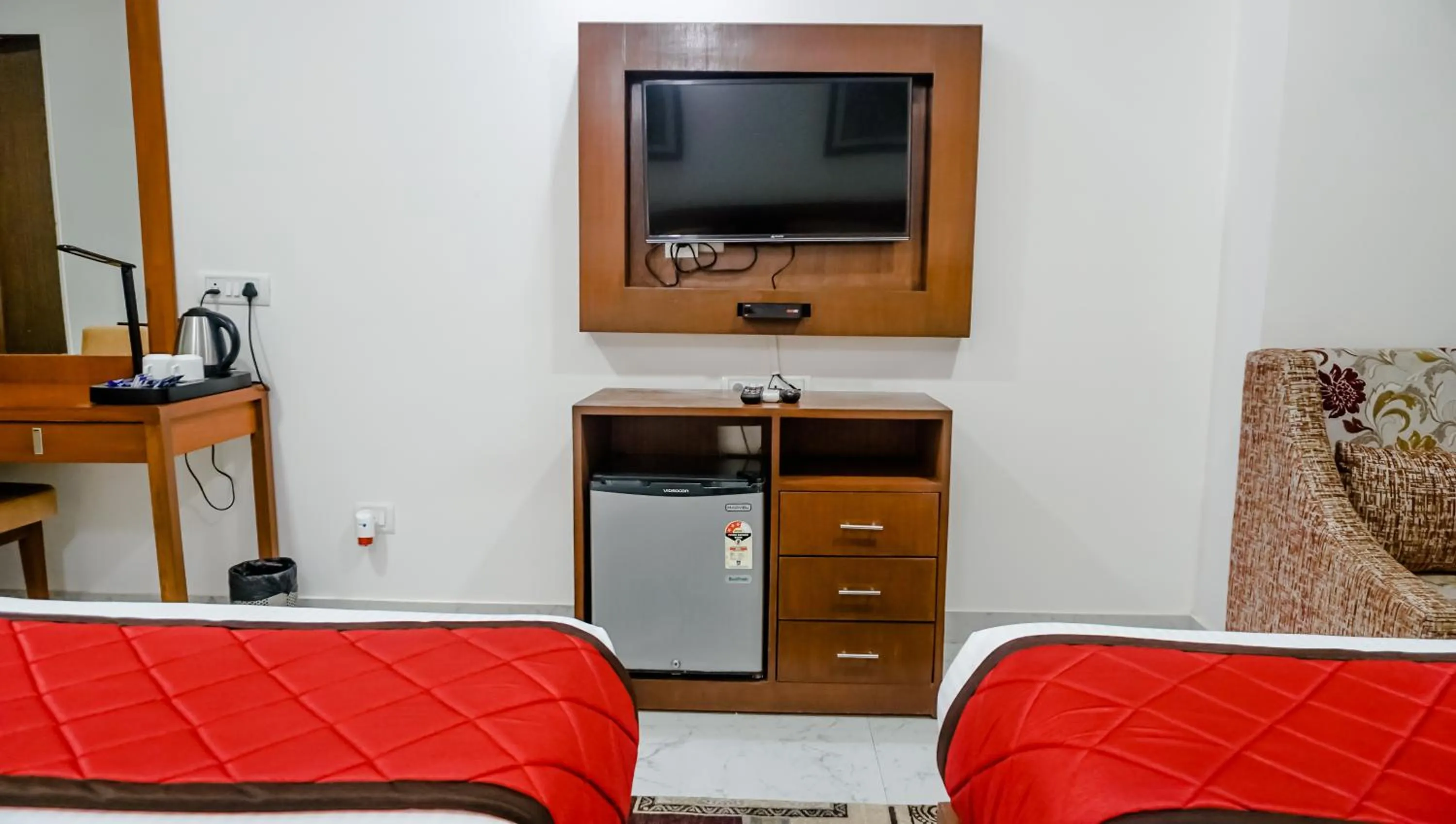 Bedroom in The Altruist Hotel Navi Mumbai-1