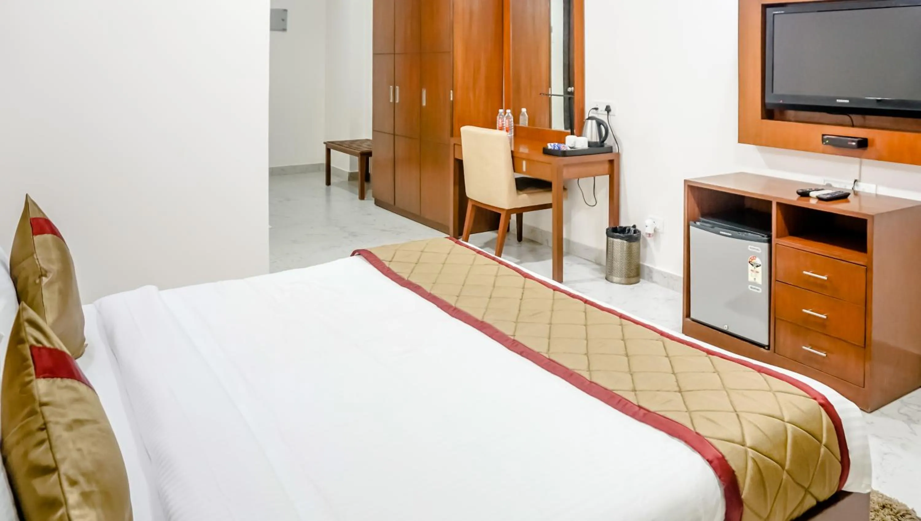 Bedroom, Bed in The Altruist Hotel Navi Mumbai-1