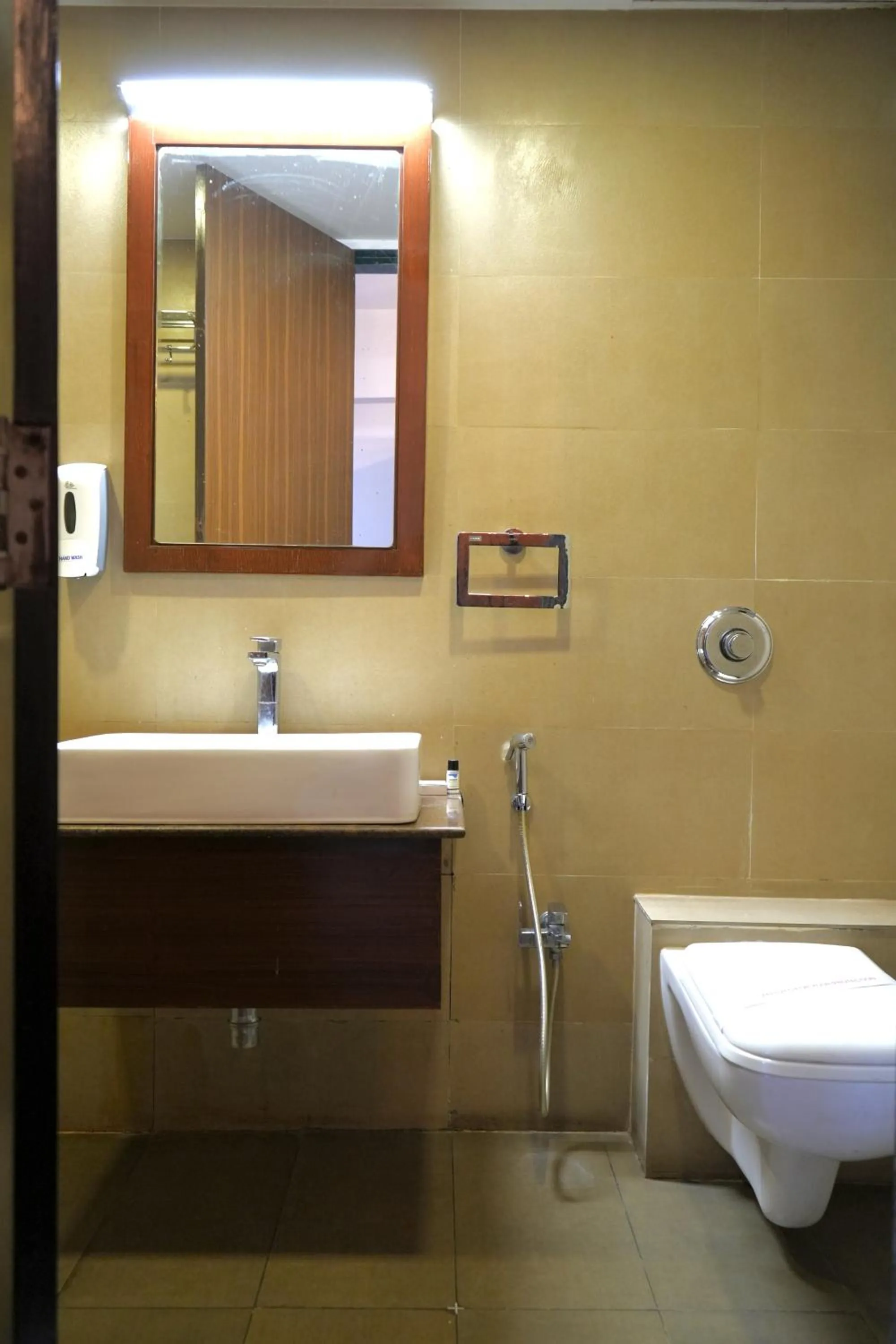 Bathroom in The Altruist Hotel Navi Mumbai-1