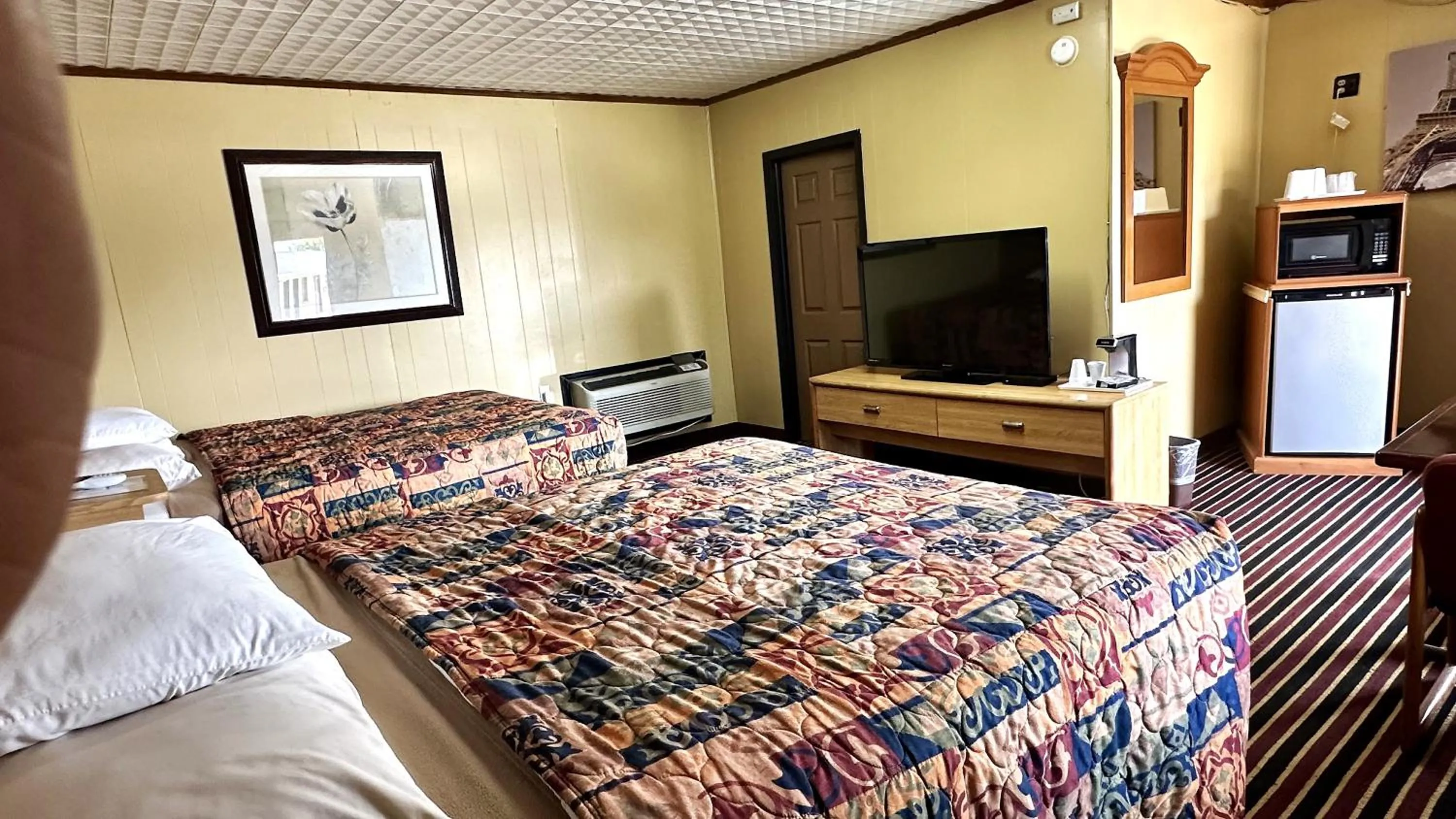 Bedroom, Bed in Relax Inn Vinita