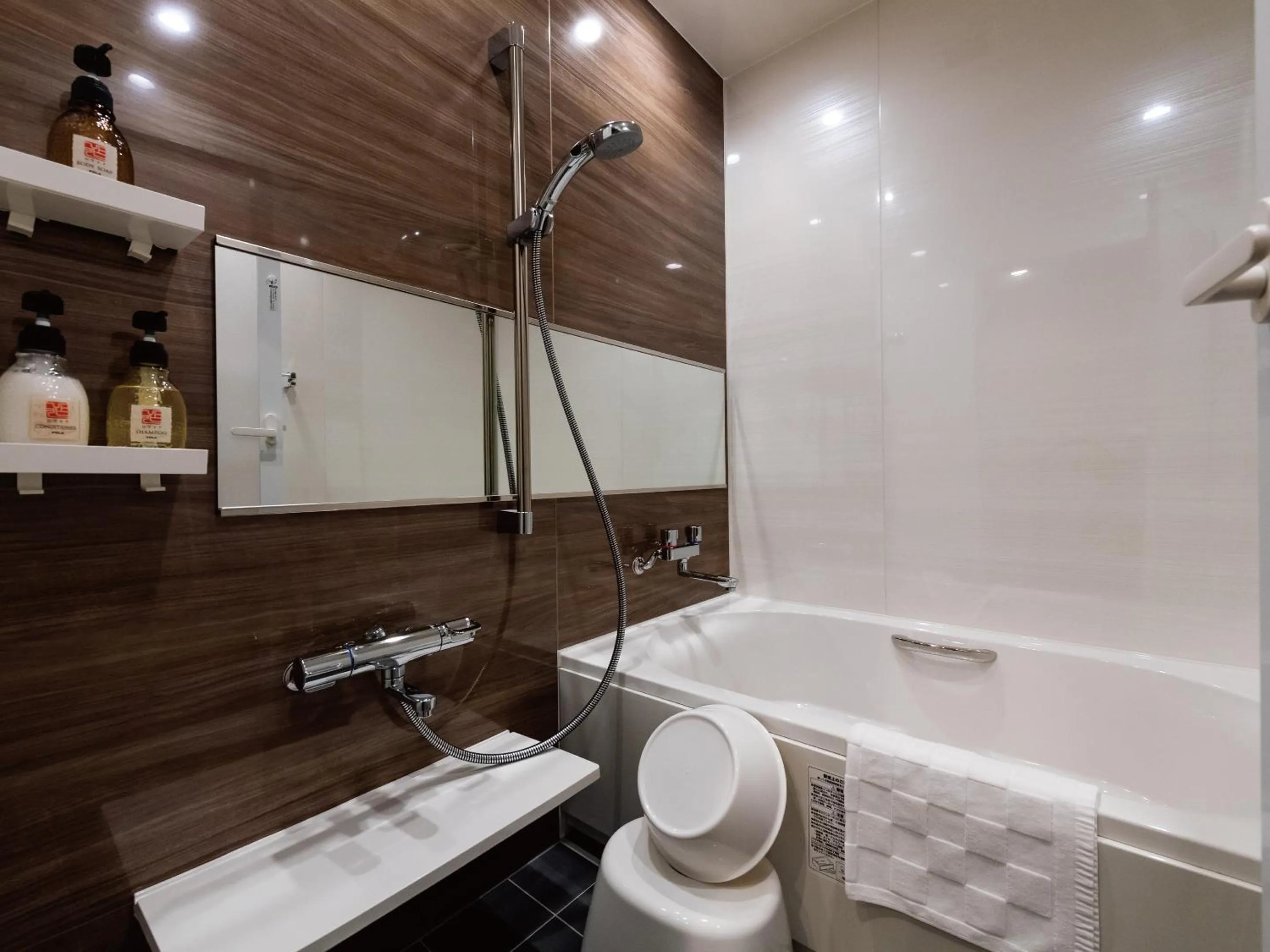 Bathroom in Sunset Resort Canphou