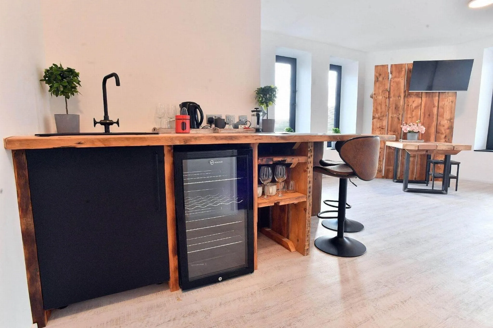 Seating area in Cardiff Arms Bistro & Hotel