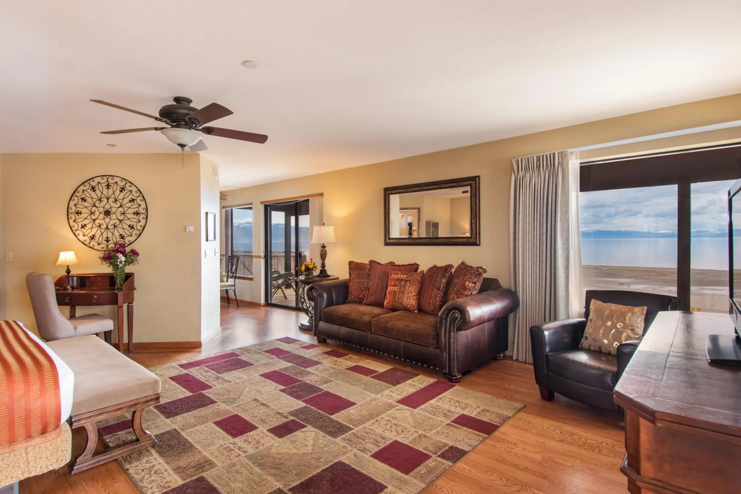 Patio in Mourelatos Lakeshore Resort