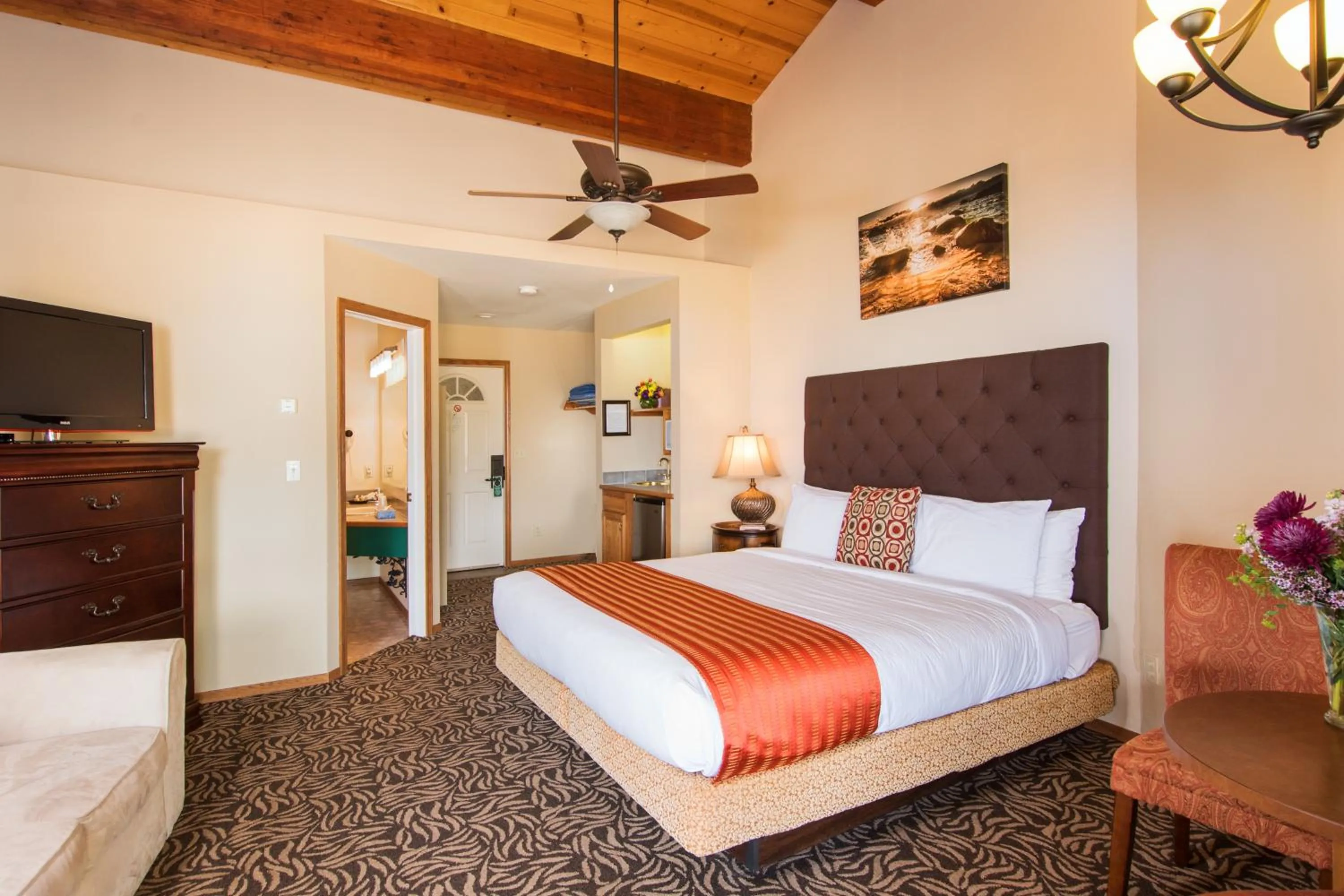 Bedroom in Mourelatos Lakeshore Resort