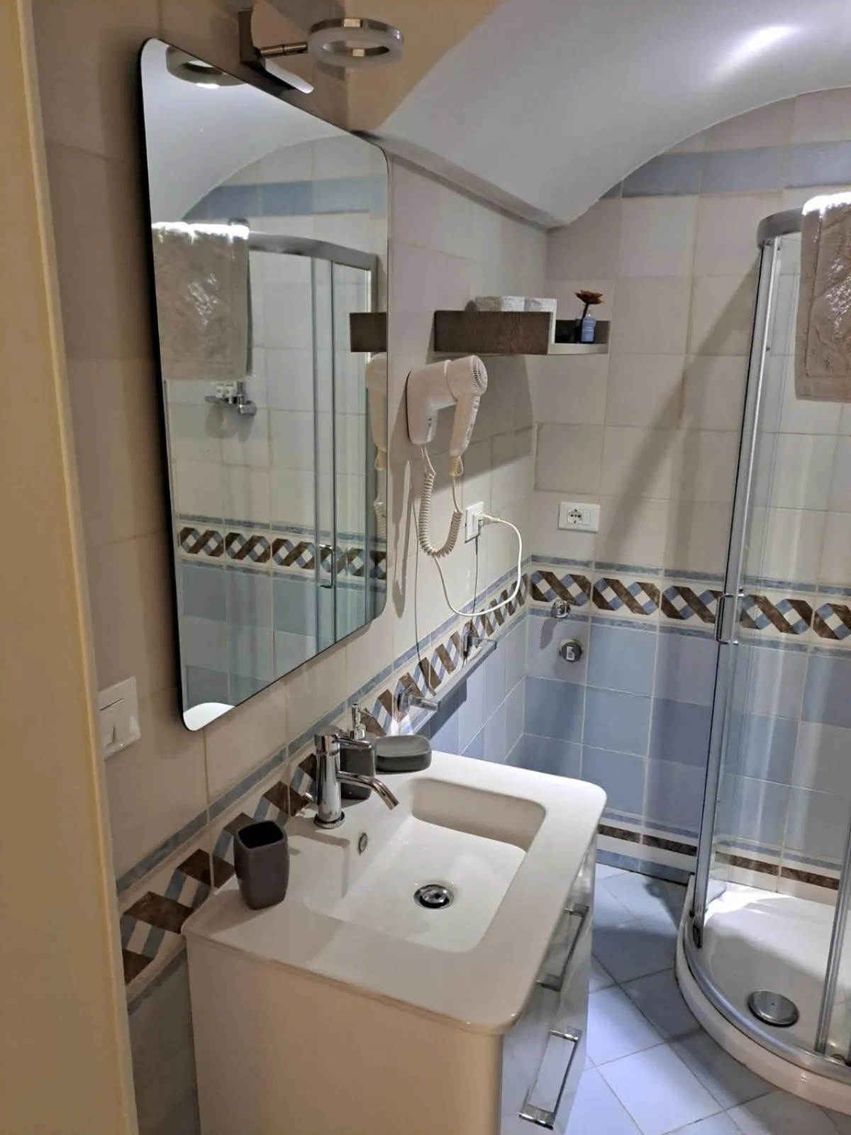 Shower in Dimora Vico Storella