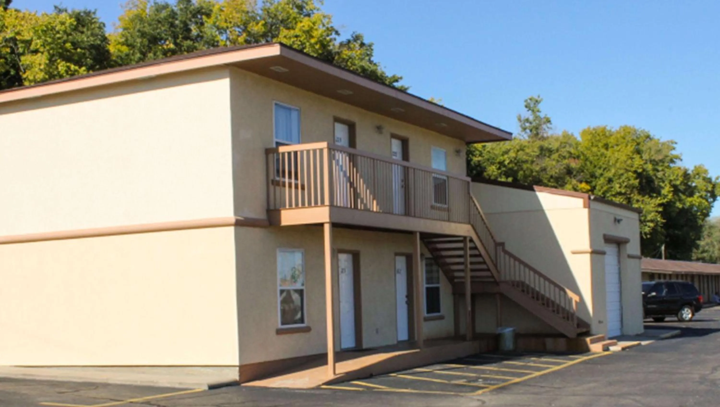 Property building in Golden Wheat Budget Host Inn Junction City