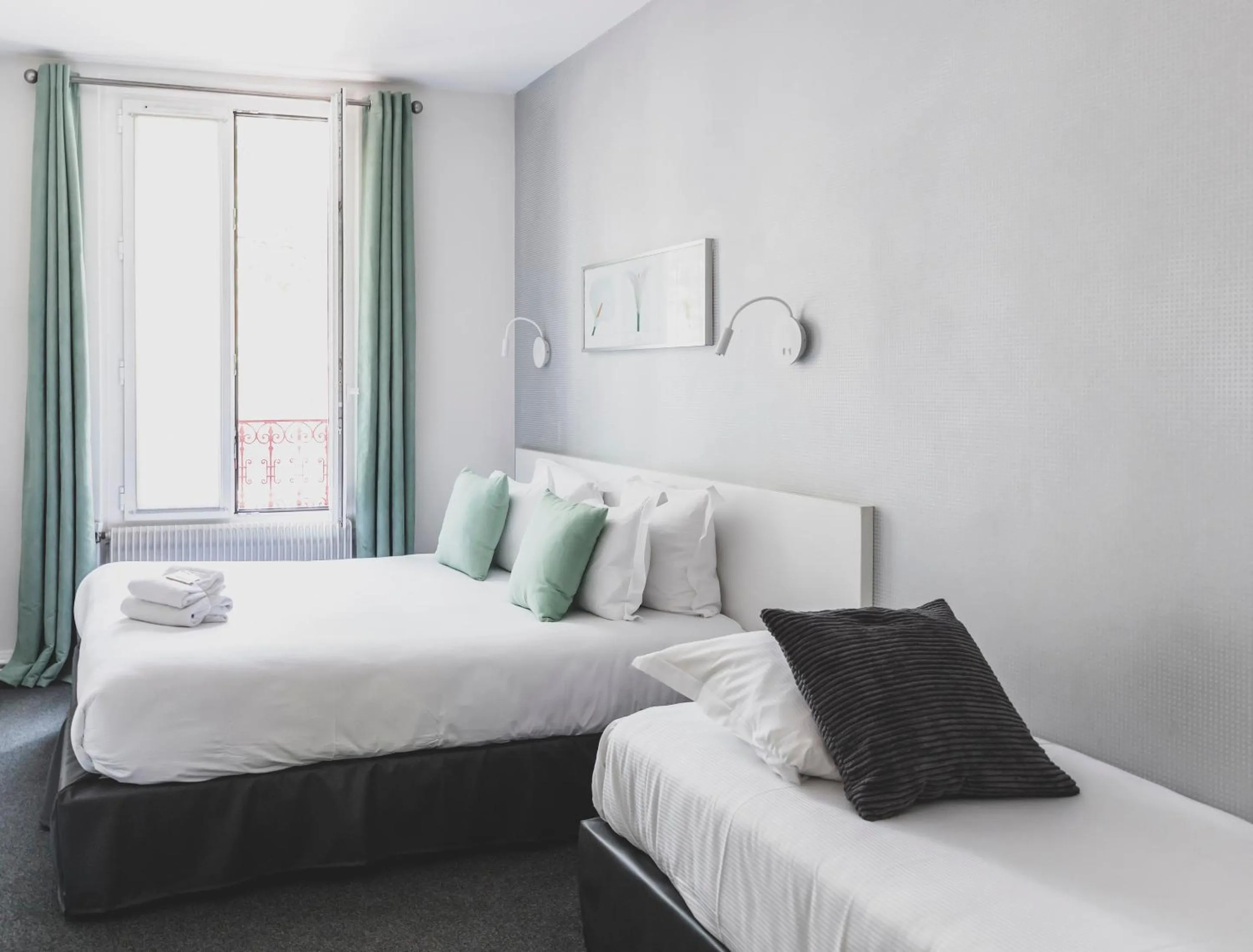 Bed in Porte de Versailles Hotel