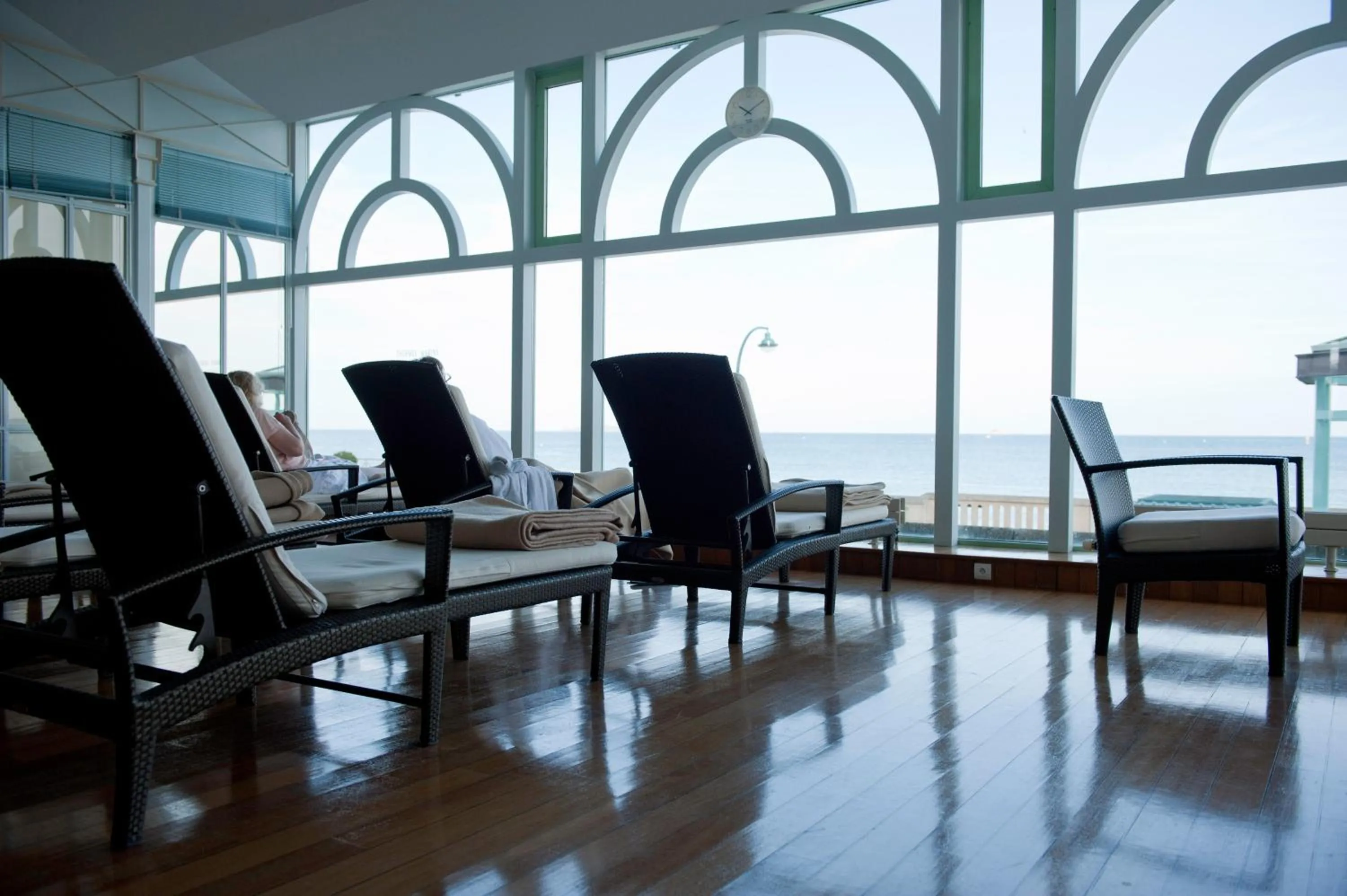 Lounge or bar in Grand Hôtel Des Thermes