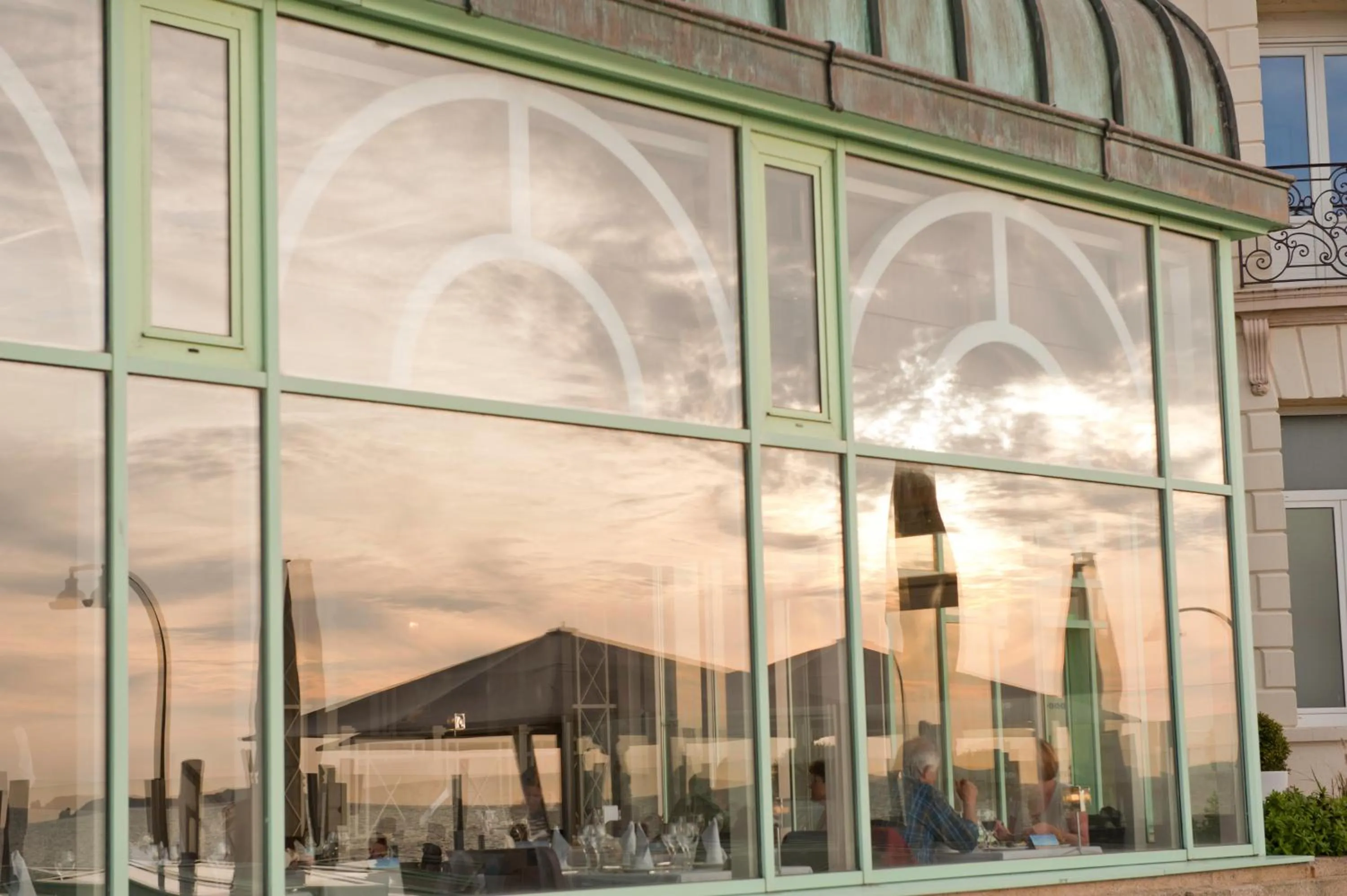 Facade/entrance in Grand Hôtel Des Thermes